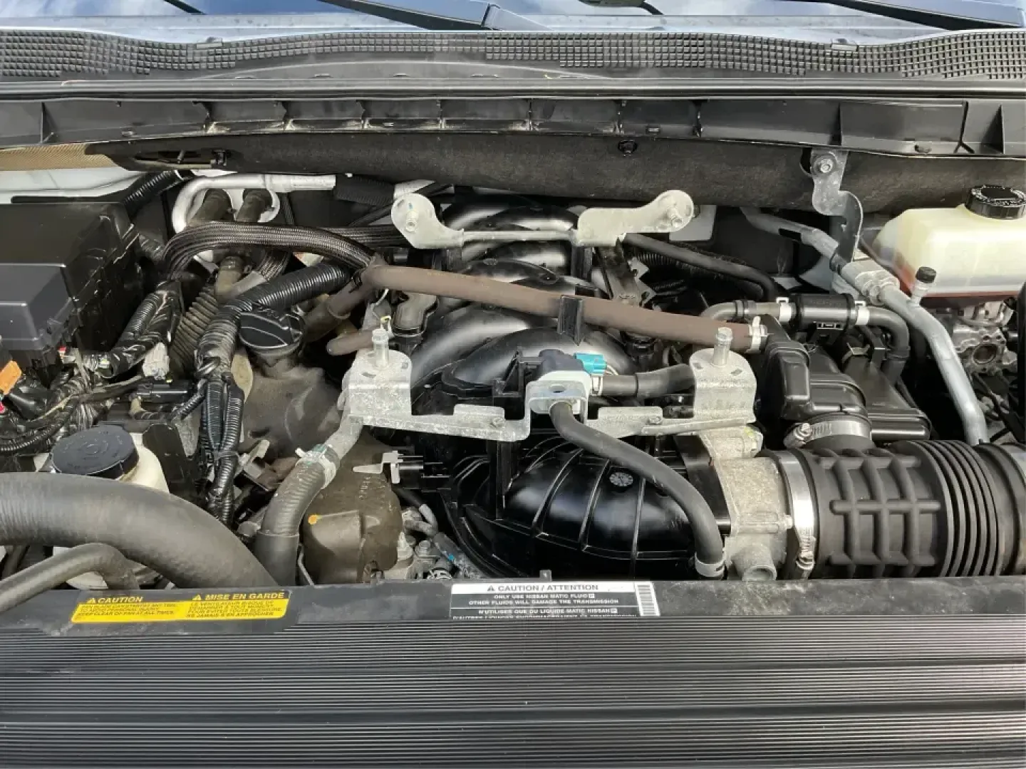 2021 Nissan TITAN Crew Cab S 4x4 (1N6AA1EC4MN) with an Endurance 5.6L V-8 gasoline direct injection engine, 9A transmission, located at 401 Woodman Dr, Riverside, OH, 45431, (937) 908-9800, 39.760899, -84.123421 - Discover ultimate versatility and rugged capability with this 2021 Nissan TITAN Crew Cab S 4x4, now available at Advantage Car and Credit in Piqua, OH. Whether you're navigating the bustling streets of Piqua or heading out for weekend adventures, this truck is designed to adapt to your lifestyle. Pe - Photo#11