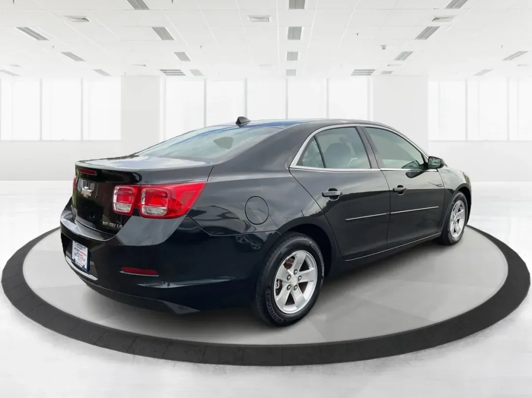 2014 Chevrolet Malibu 1LS (1G11B5SLXEF) with an ECOTEC 2.5L I-4 gasoline direct injection engine, located at 8750 N County Rd 25A, Piqua, OH, 45356, (937) 908-9800, 40.164391, -84.232513 - **Discover Your Next Adventure with the 2014 Chevrolet Malibu at Advantage Car and Credit - Vandalia!**<br /> <br /> Are you on the lookout for a reliable, stylish vehicle that fits seamlessly into your busy lifestyle? Look no further! The 2014 Chevrolet Malibu 1LS is your perfect companion for dail - Photo#2