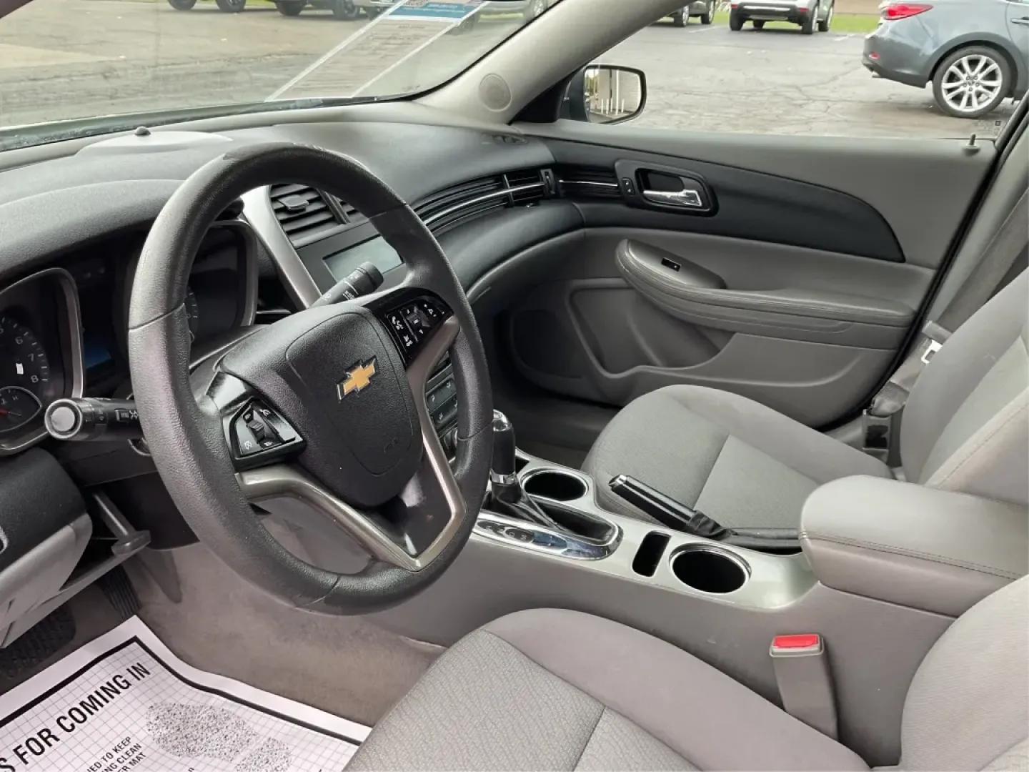 2014 Chevrolet Malibu 1LS (1G11B5SLXEF) with an ECOTEC 2.5L I-4 gasoline direct injection engine, located at 8750 N County Rd 25A, Piqua, OH, 45356, (937) 908-9800, 40.164391, -84.232513 - **Discover Your Next Adventure with the 2014 Chevrolet Malibu at Advantage Car and Credit - Vandalia!**<br /> <br /> Are you on the lookout for a reliable, stylish vehicle that fits seamlessly into your busy lifestyle? Look no further! The 2014 Chevrolet Malibu 1LS is your perfect companion for dail - Photo#9