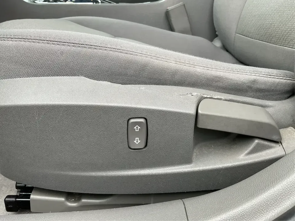 2014 Chevrolet Malibu 1LS (1G11B5SLXEF) with an ECOTEC 2.5L I-4 gasoline direct injection engine, 6-Speed Automatic transmission, located at 8750 N County Rd 25A, Piqua, OH, 45356, (937) 908-9800, 40.164391, -84.232513 - **Discover Your Next Adventure with the 2014 Chevrolet Malibu at Advantage Car and Credit - Vandalia!**<br /> <br /> Are you on the lookout for a reliable, stylish vehicle that fits seamlessly into your busy lifestyle? Look no further! The 2014 Chevrolet Malibu 1LS is your perfect companion for dail - Photo#18