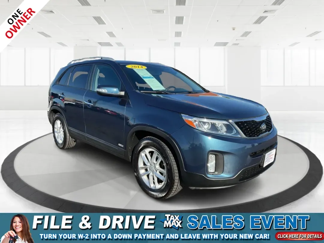 2014 Kia Sorento LX's photo