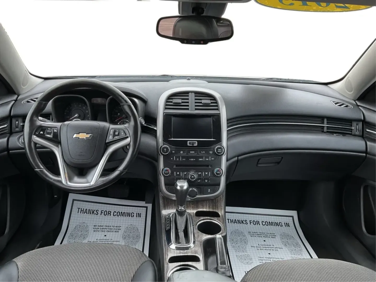 2015 Chevrolet Malibu 2LT (1G11D5SL3FF) with an ECOTEC 2.5L I-4 gasoline direct injection engine, located at 4508 South Dixie Dr, Moraine, OH, 45439, (937) 908-9800, 39.689976, -84.218452 - Experience the joy of driving with the 2015 Chevrolet Malibu 2LT, the perfect sedan for busy professionals, growing families, and anyone seeking a reliable ride for their daily adventures. Whether you're commuting to work, shuttling kids to school, or embarking on weekend trips, this sleek sedan, wi - Photo#21