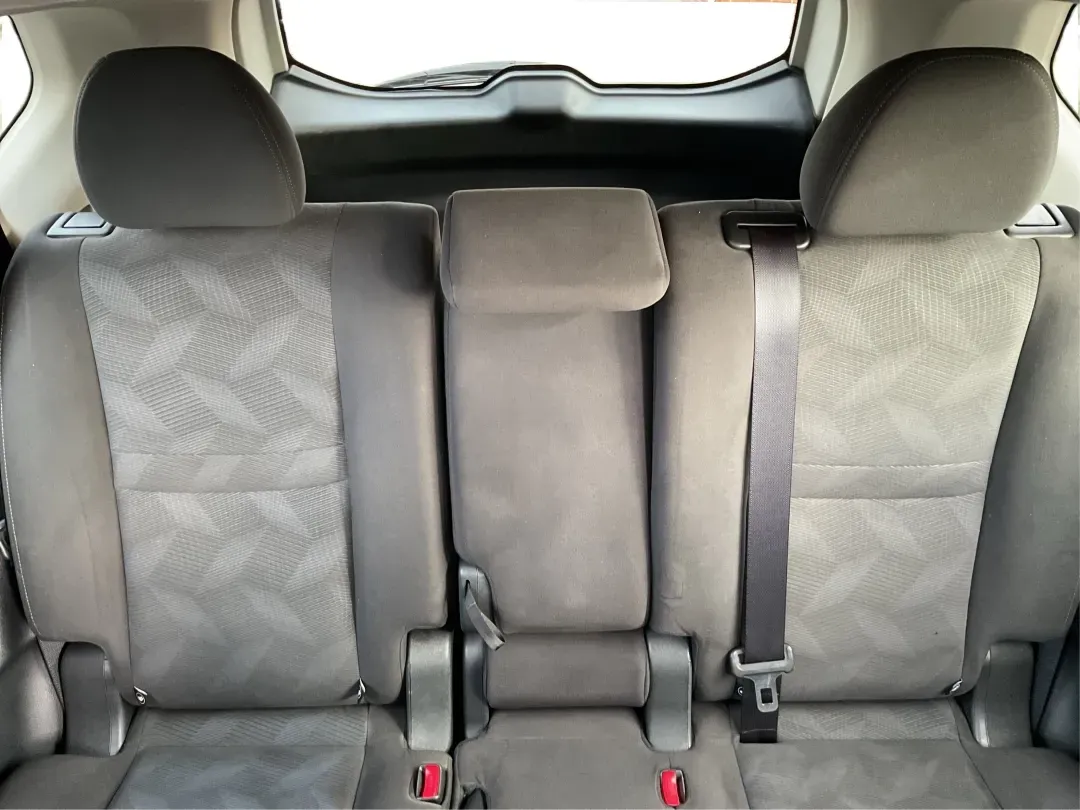 2016 Nissan Rogue S (KNMAT2MV7GP) with an 2.5L I-4 DOHC engine, located at 1184 Kauffman Ave, Fairborn, OH, 45324, (937) 908-9800, 39.807072, -84.030914 - **Explore New Horizons with the 2016 Nissan Rogue: Your Ideal Adventure Companion!**<br /> <br /> Are you ready to elevate your driving experience and embark on new adventures? Look no further than this stunning 2016 Nissan Rogue, perfect for family outings, weekend getaways, or those long commutes - Photo#14