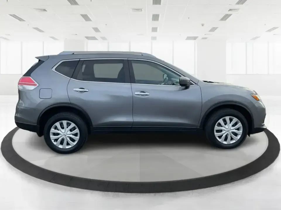2016 Nissan Rogue S (KNMAT2MV7GP) with an 2.5L I-4 DOHC engine, CVT transmission, located at 1184 Kauffman Ave, Fairborn, OH, 45324, (937) 908-9800, 39.807072, -84.030914 - **Explore New Horizons with the 2016 Nissan Rogue: Your Ideal Adventure Companion!**<br /> <br /> Are you ready to elevate your driving experience and embark on new adventures? Look no further than this stunning 2016 Nissan Rogue, perfect for family outings, weekend getaways, or those long commutes - Photo#1