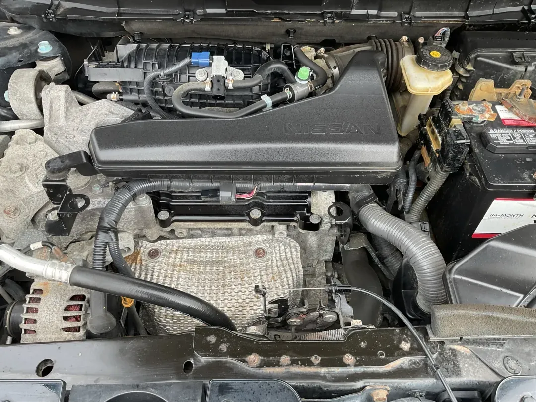 2015 Nissan Rogue SV (5N1AT2MV3FC) with an 2.5L I-4 DOHC engine, located at 401 Woodman Dr, Riverside, OH, 45431, (937) 908-9800, 39.760899, -84.123421 - 2015 Nissan Rogue SV - Photo#10