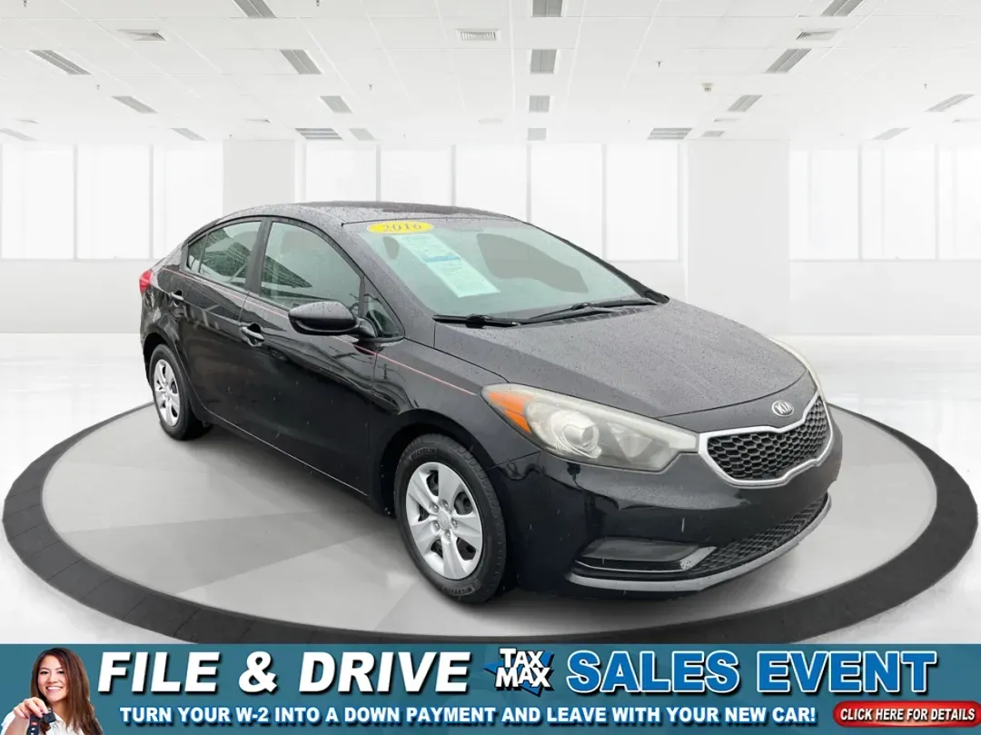 2016 Kia Forte LX's photo