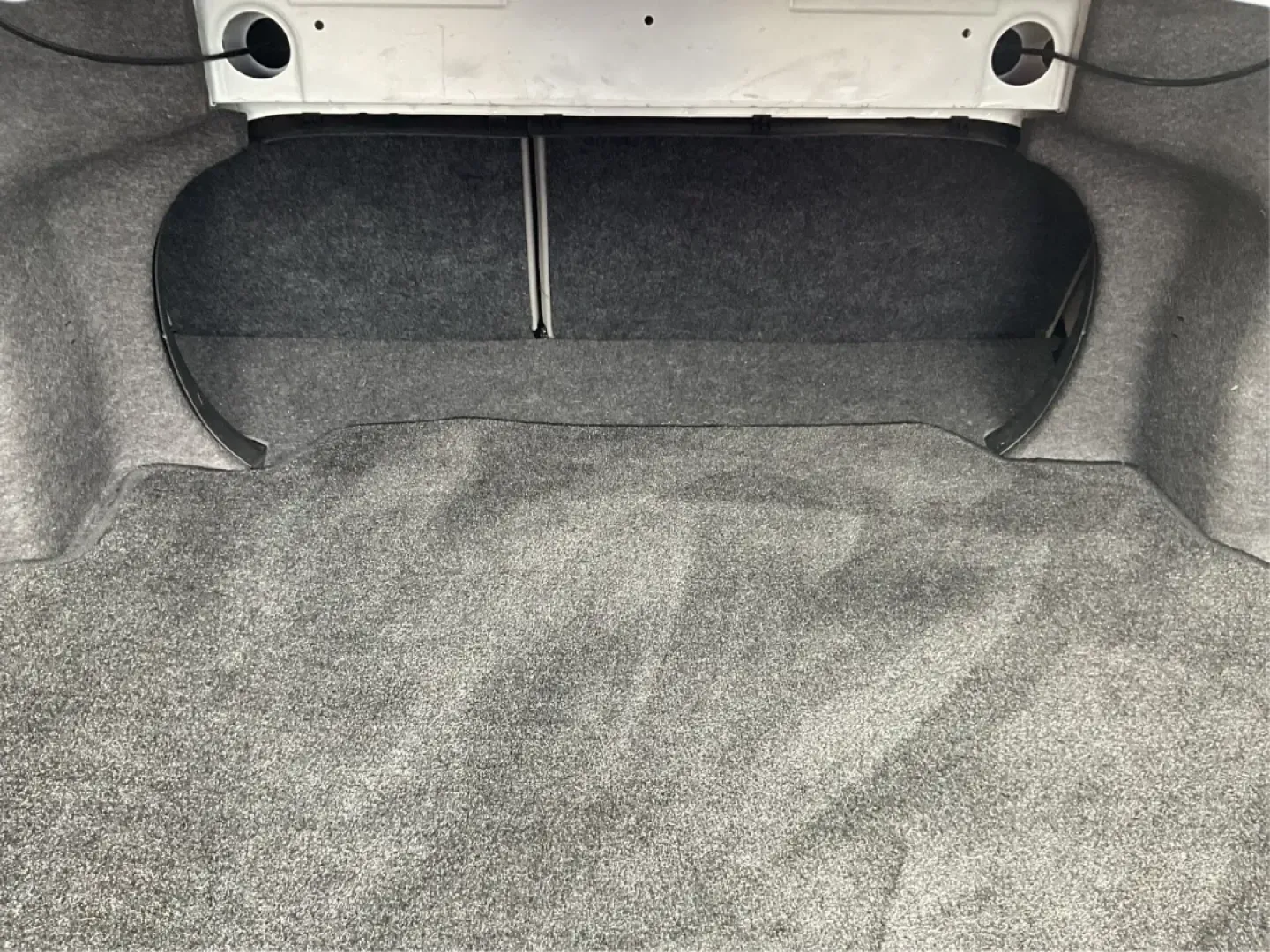 2008 Toyota Camry LE | SE | XLE (4T4BE46K18R) with an 2.4L I-4 DOHC engine, located at 4508 South Dixie Dr, Moraine, OH, 45439, (937) 908-9800, 39.689976, -84.218452 - Are you on the hunt for a reliable sedan that blends comfort and style with unbeatable affordability? Look no further! The 2008 Toyota Camry LE, available at Advantage Car and Credit in Riverside, OH, is the perfect vehicle for anyone seeking a dependable ride for daily commutes or family outings. W - Photo#12