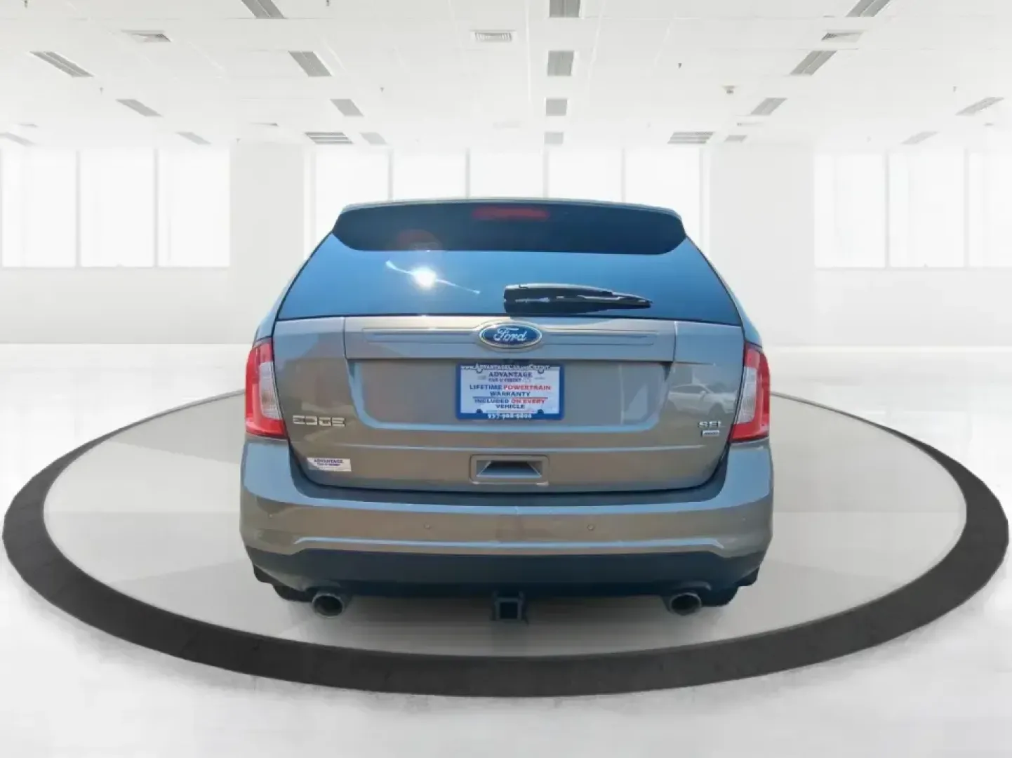 2014 Ford Edge SEL (2FMDK4JCXEB) with an 3.5L V-6 DOHC engine, 6-Speed Automatic transmission, located at 4508 South Dixie Dr, Moraine, OH, 45439, (937) 908-9800, 39.689976, -84.218452 - Are you searching for the perfect vehicle to elevate your family adventures or enhance your daily commute? Look no further! The 2014 Ford Edge SEL is designed to fit every aspect of your lifestyle, whether you're navigating busy city streets, embarking on weekend getaways, or simply running errands - Photo#3