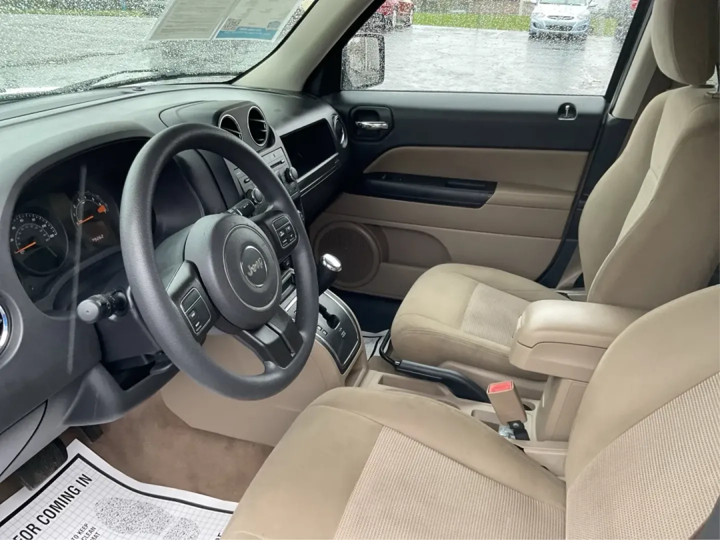 2016 Jeep Patriot Sport (1C4NJRBB5GD) with an 2.4L I-4 DOHC engine, located at 4508 South Dixie Dr, Moraine, OH, 45439, (937) 908-9800, 39.689976, -84.218452 - **Adventure Awaits with this 2016 Jeep Patriot Sport at Advantage Car and Credit - New Carlisle!**<br /> <br /> Are you ready to embrace the road less traveled? Whether you're planning weekend getaways with family or searching for the perfect commuter car that can handle a bit of adventure, this 201 - Photo#9