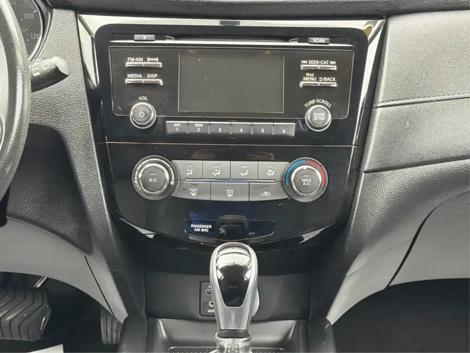 2017 Nissan Rogue S (JN8AT2MVXHW) with an 2.5L I-4 DOHC engine, CVT transmission, located at 1230 East Main St, Xenia, OH, 45385, (937) 908-9800, 39.688026, -83.910172 - ### Adventure Awaits with the 2017 Nissan Rogue at Advantage Car and Credit - Piqua!<br /> <br /> Are you ready to elevate your family adventures, weekend getaways, or daily commutes? Discover the perfect blend of functionality and style in the 2017 Nissan Rogue, available now at Advantage Car and C - Photo#13