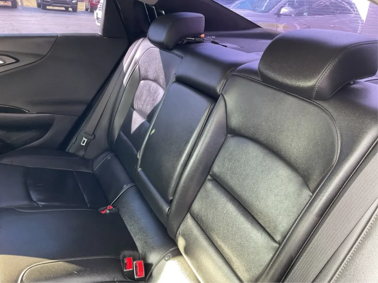 2017 Chevrolet Malibu 1LT (1G1ZE5ST4HF) with an 1.5L I-4 gasoline direct injection engine, located at 4508 South Dixie Dr, Moraine, OH, 45439, (937) 908-9800, 39.689976, -84.218452 - ### Drive Your Dreams with This 2017 Chevrolet Malibu Perfect for Modern Living!<br /> <br /> Are you in search of a reliable sedan that balances comfort, efficiency, and style? Look no further than this stunning 2017 Chevrolet Malibu 1LT, available now at Advantage Car and Credit in Fairborn, OH. - Photo#10