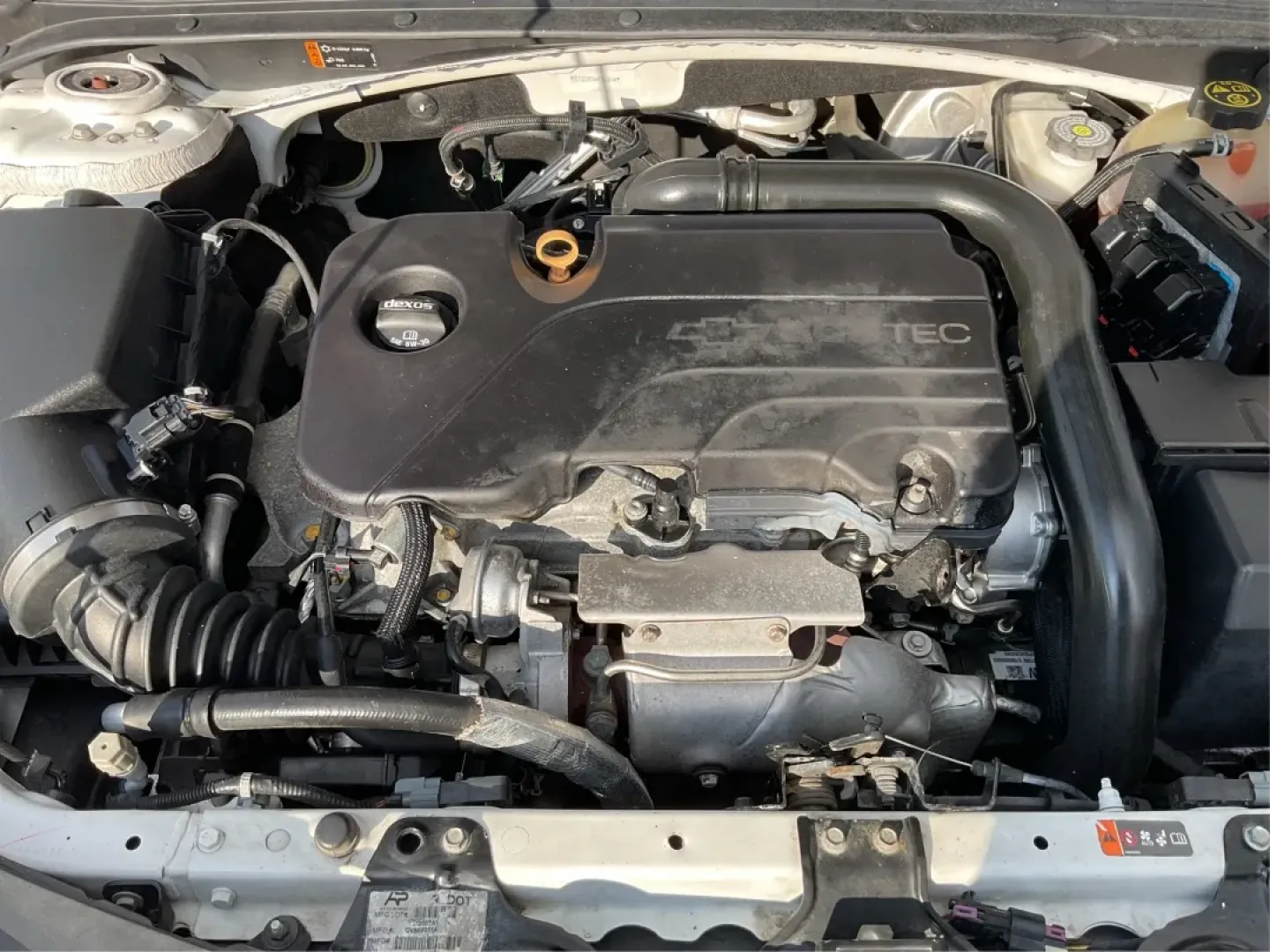 2017 Chevrolet Malibu 1LT (1G1ZE5ST4HF) with an 1.5L I-4 gasoline direct injection engine, located at 4508 South Dixie Dr, Moraine, OH, 45439, (937) 908-9800, 39.689976, -84.218452 - ### Drive Your Dreams with This 2017 Chevrolet Malibu Perfect for Modern Living!<br /> <br /> Are you in search of a reliable sedan that balances comfort, efficiency, and style? Look no further than this stunning 2017 Chevrolet Malibu 1LT, available now at Advantage Car and Credit in Fairborn, OH. - Photo#11