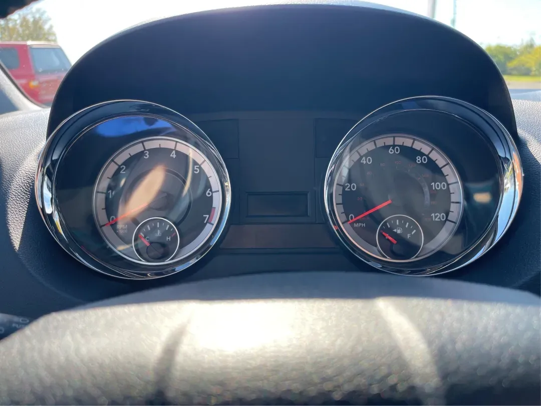 2017 Dodge Grand Caravan SE Plus (2C4RDGBGXHR) with an Pentastar 3.6L V-6 DOHC engine, located at 1230 East Main St, Xenia, OH, 45385, (937) 908-9800, 39.688026, -83.910172 - Are you ready to hit the road for family adventures or daily commutes? The 2017 Dodge Grand Caravan SE Plus is your ideal companion, blending comfort, versatility, and reliability in one stylish package. Perfect for growing families or anyone in need of a spacious ride, this passenger van is designe - Photo#15