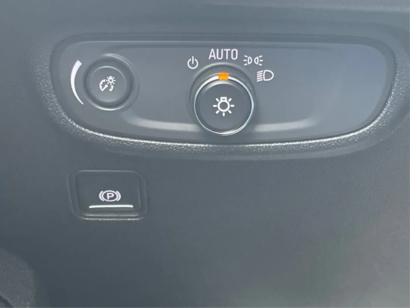 2018 GMC Terrain SLE (3GKALTEV3JL) with an Other engine, located at 8750 N County Rd 25A, Piqua, OH, 45356, (937) 908-9800, 40.164391, -84.232513 - **Adventure Awaits with the 2018 GMC Terrain SLE at Advantage Car and Credit - Piqua!**<br /> <br /> Are you on the lookout for a versatile SUV that adapts to your lifestyle, whether you're taking the kids to school, heading to work, or embarking on a weekend getaway? Look no further! The 2018 GMC T - Photo#17