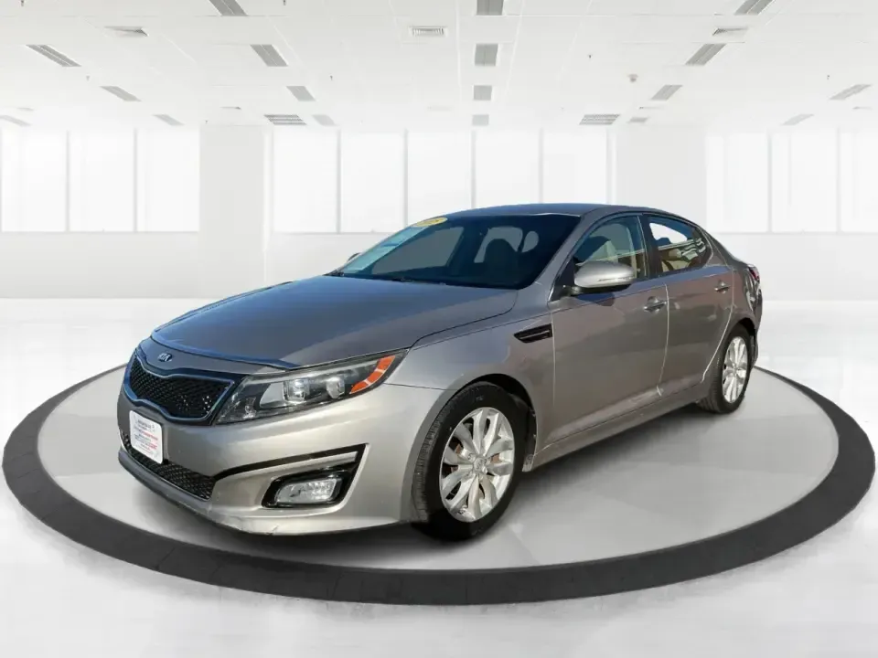 2015 Kia Optima EX (5XXGN4A74FG) with an Theta II 2.4L I-4 gasoline direct injection engine, 6-Speed Automatic transmission, located at 1099 N County Rd 25A, Troy, OH, 45373, (937) 908-9800, 40.057079, -84.212883 - Experience the perfect blend of style, comfort, and reliability with this 2015 Kia Optima EX at Advantage Car and Credit in Xenia, OH. Whether you're embarking on daily commutes, family road trips, or simply looking for a trusty companion for your adventures, this vehicle is designed to meet your di - Photo#8