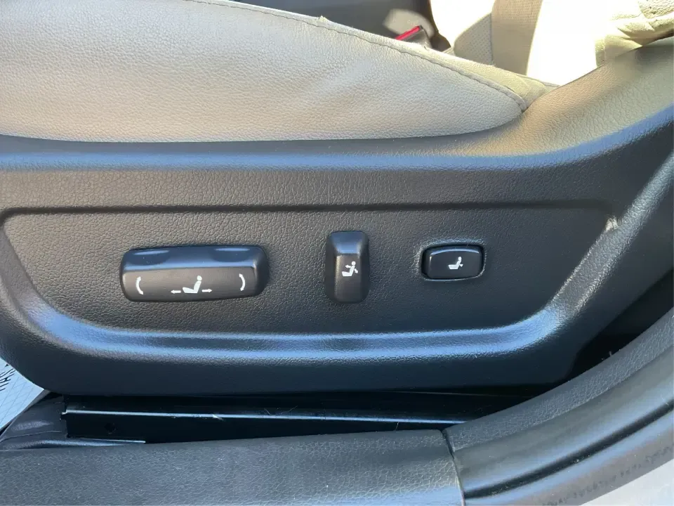 2015 Kia Optima EX (5XXGN4A74FG) with an Theta II 2.4L I-4 gasoline direct injection engine, 6-Speed Automatic transmission, located at 1099 N County Rd 25A, Troy, OH, 45373, (937) 908-9800, 40.057079, -84.212883 - Experience the perfect blend of style, comfort, and reliability with this 2015 Kia Optima EX at Advantage Car and Credit in Xenia, OH. Whether you're embarking on daily commutes, family road trips, or simply looking for a trusty companion for your adventures, this vehicle is designed to meet your di - Photo#17