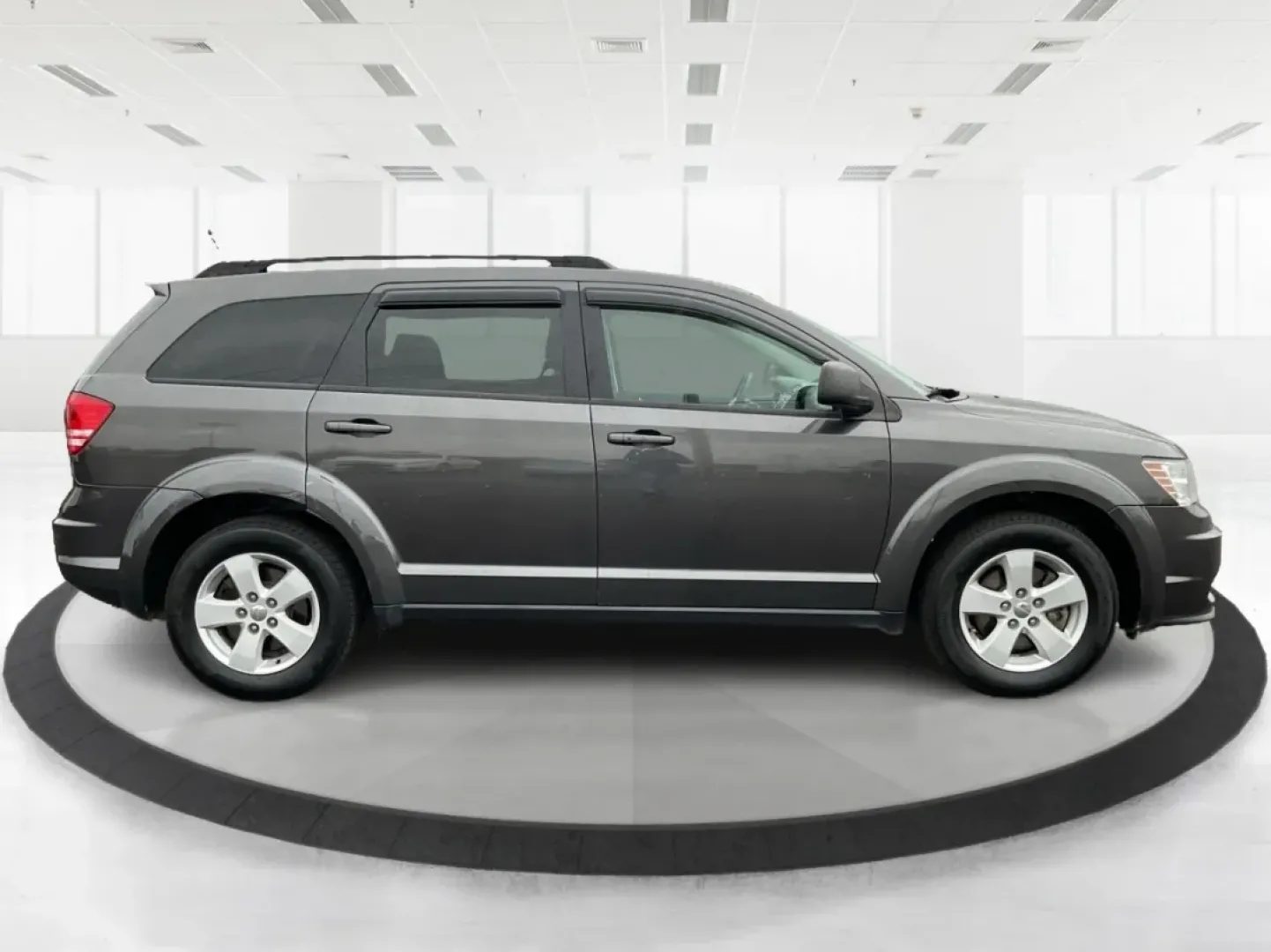 2017 Dodge Journey SE (3C4PDCAB6HT) with an Tigershark MultiAir 2.4L I-4 DOHC engine, located at 1951 S Dayton Lakeview Rd., New Carlisle, OH, 45344, (937) 908-9800, 39.890999, -84.050255 - **Adventure Awaits with the 2017 Dodge Journey SE - Perfect for Family Road Trips!**<br /> <br /> Are you searching for a reliable and spacious vehicle to accommodate family adventures or weekend getaways? Look no further than this stunning 2017 Dodge Journey SE, available now at Advantage Car and C - Photo#1