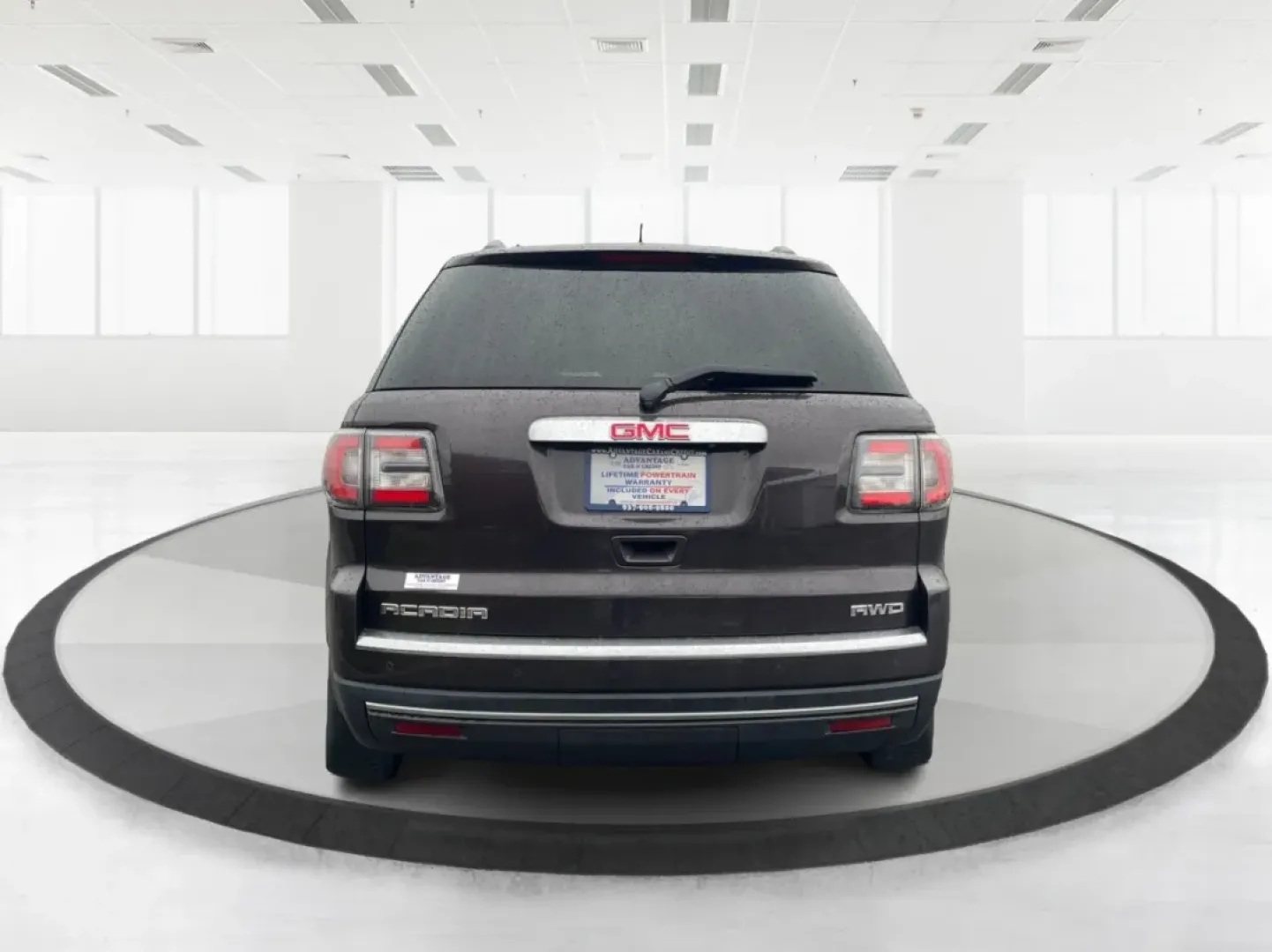 2015 GMC Acadia SLE-2 (1GKKVPKD4FJ) with an 3.6L V-6 gasoline direct injection engine, located at 1099 N County Rd 25A, Troy, OH, 45373, (937) 908-9800, 40.057079, -84.212883 - **Explore the Open Road with the 2015 GMC Acadia SLE-2 Your Family's Adventure Awaits!**<br /> <br /> Are you ready to elevate your family adventures? The 2015 GMC Acadia SLE-2 is the perfect choice for families seeking both comfort and versatility. With its spacious interior, powerful performance, - Photo#3