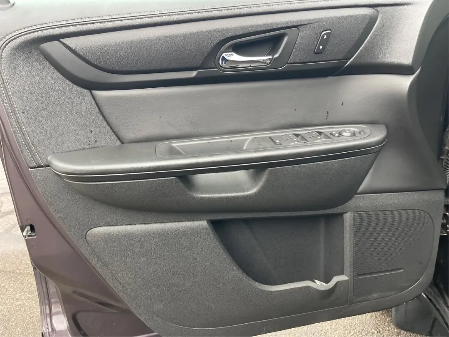 2015 GMC Acadia SLE-2 (1GKKVPKD4FJ) with an 3.6L V-6 gasoline direct injection engine, located at 1099 N County Rd 25A, Troy, OH, 45373, (937) 908-9800, 40.057079, -84.212883 - **Explore the Open Road with the 2015 GMC Acadia SLE-2 Your Family's Adventure Awaits!**<br /> <br /> Are you ready to elevate your family adventures? The 2015 GMC Acadia SLE-2 is the perfect choice for families seeking both comfort and versatility. With its spacious interior, powerful performance, - Photo#19