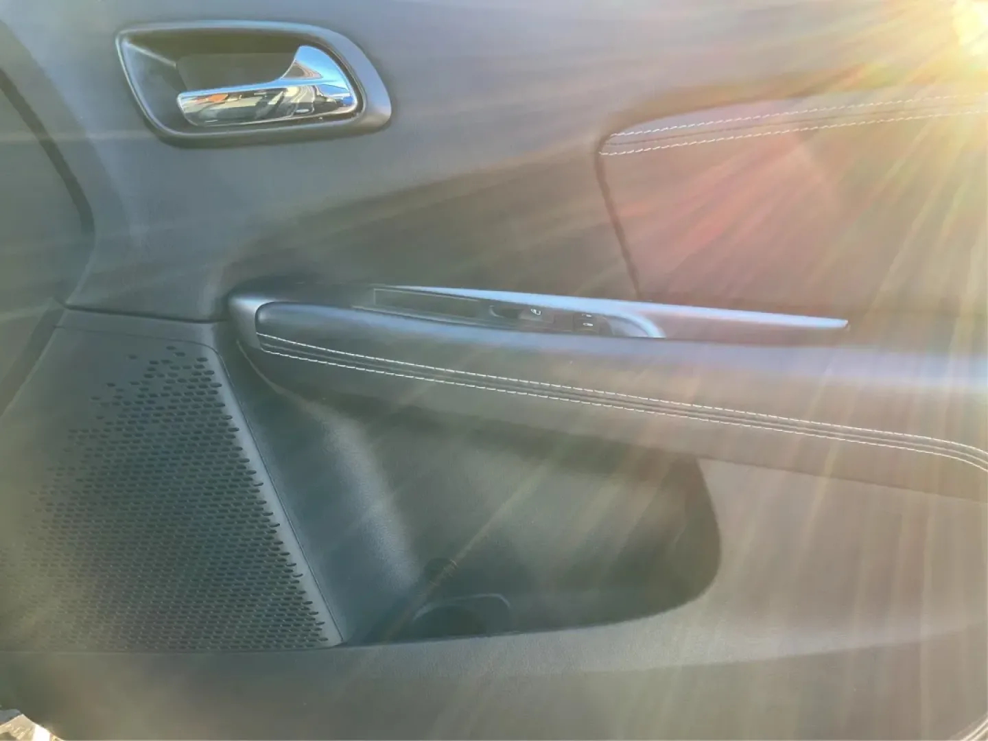 2018 Dodge Journey Crossroad AWD (3C4PDDGG8JT) with an Pentastar 3.6L V-6 DOHC engine, located at 1099 N County Rd 25A, Troy, OH, 45373, (937) 908-9800, 40.057079, -84.212883 - **Discover Your Next Adventure with the 2018 Dodge Journey Crossroad AWD at Advantage Car and Credit!**<br /> <br /> Are you ready to elevate your family's weekend getaways or conquer your daily commute with style and confidence? The 2018 Dodge Journey Crossroad AWD is the perfect vehicle for those - Photo#20