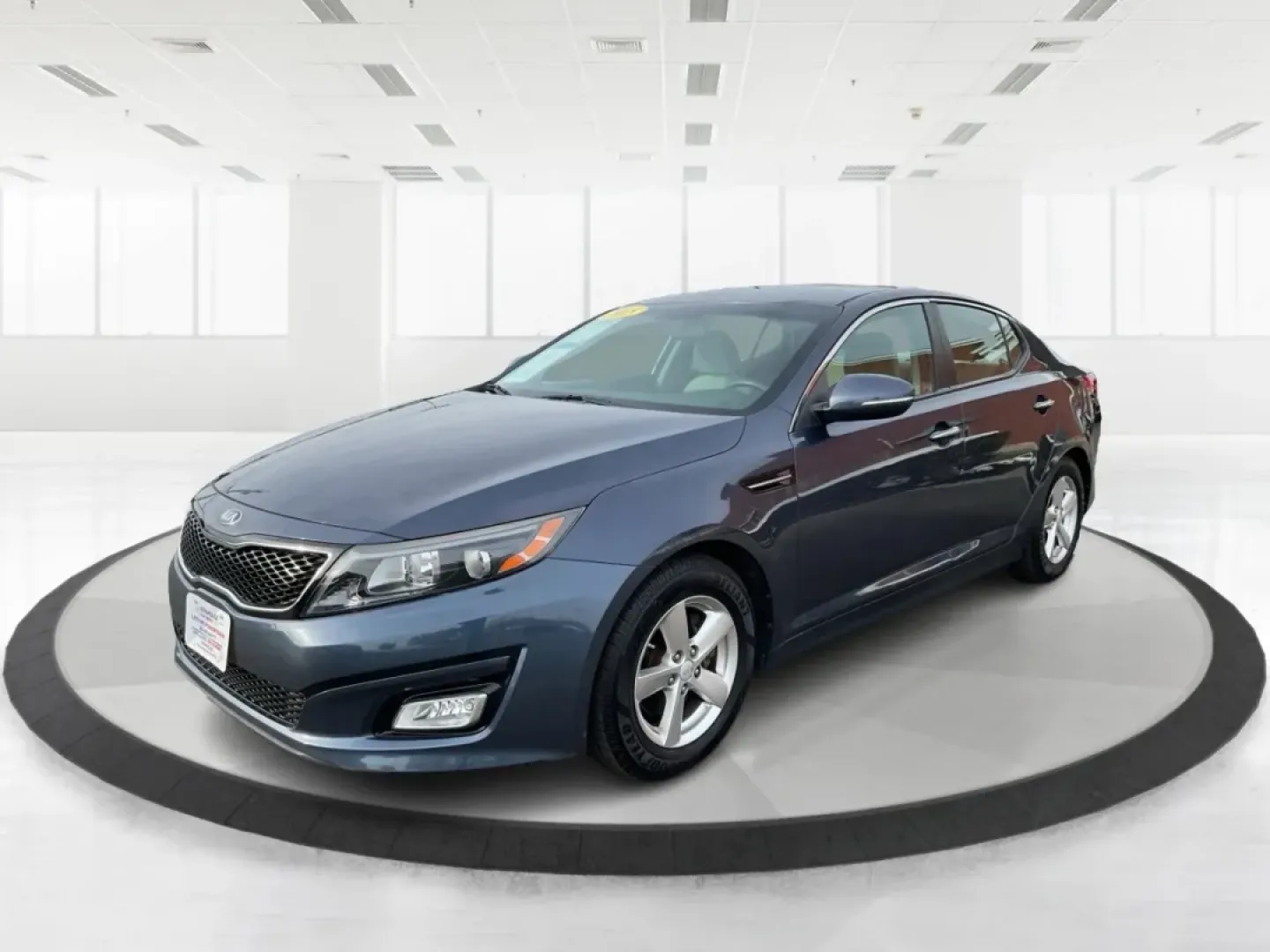 2015 Kia Optima LX (5XXGM4A77FG) with an Theta II 2.4L I-4 gasoline direct injection engine, located at 8750 N County Rd 25A, Piqua, OH, 45356, (937) 908-9800, 40.164391, -84.232513 - Are you seeking a reliable and stylish vehicle that's perfect for your daily commute or weekend getaways? Look no further than this outstanding 2015 Kia Optima LX, available now at Advantage Car and Credit in Piqua, OH! This sleek sedan combines functionality and comfort, making it an ideal choice f - Photo#8