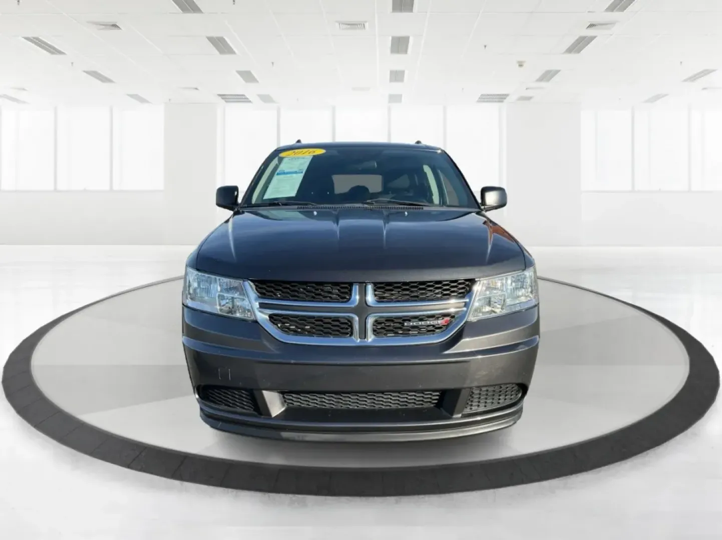 2016 Dodge Journey SE (3C4PDCAB8GT) with an Tigershark MultiAir 2.4L I-4 DOHC engine, located at 401 Woodman Dr, Riverside, OH, 45431, (937) 908-9800, 39.760899, -84.123421 - **Experience Life in Motion with the 2016 Dodge Journey SE SUV at Advantage Car and Credit - Moraine!**<br /> <br /> Are you ready to elevate your lifestyle? The 2016 Dodge Journey SE is the perfect blend of style, comfort, and versatility, making it the ideal SUV for growing families, weekend adven - Photo#5