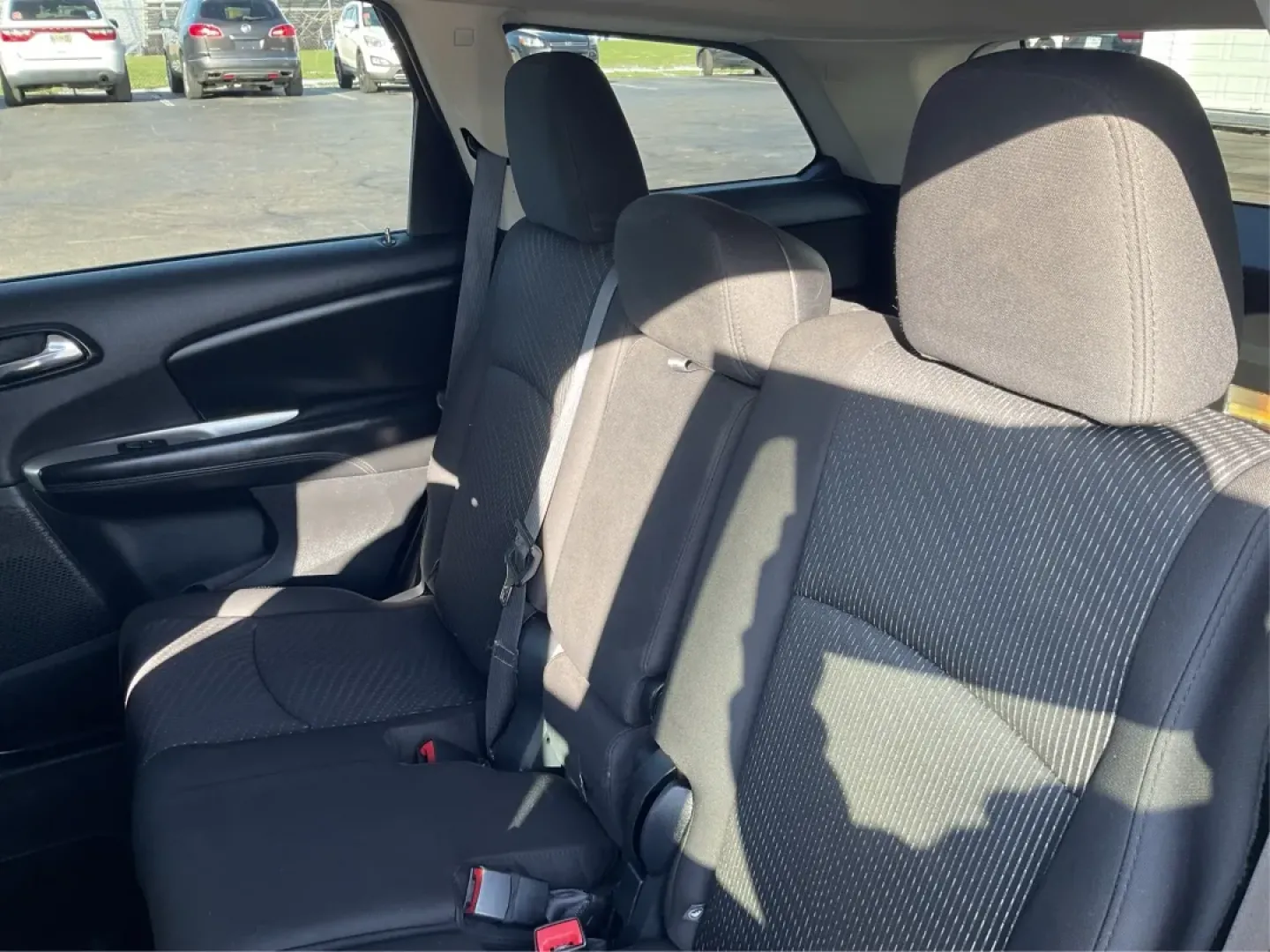 2016 Dodge Journey SE (3C4PDCAB8GT) with an Tigershark MultiAir 2.4L I-4 DOHC engine, located at 401 Woodman Dr, Riverside, OH, 45431, (937) 908-9800, 39.760899, -84.123421 - **Experience Life in Motion with the 2016 Dodge Journey SE SUV at Advantage Car and Credit - Moraine!**<br /> <br /> Are you ready to elevate your lifestyle? The 2016 Dodge Journey SE is the perfect blend of style, comfort, and versatility, making it the ideal SUV for growing families, weekend adven - Photo#9