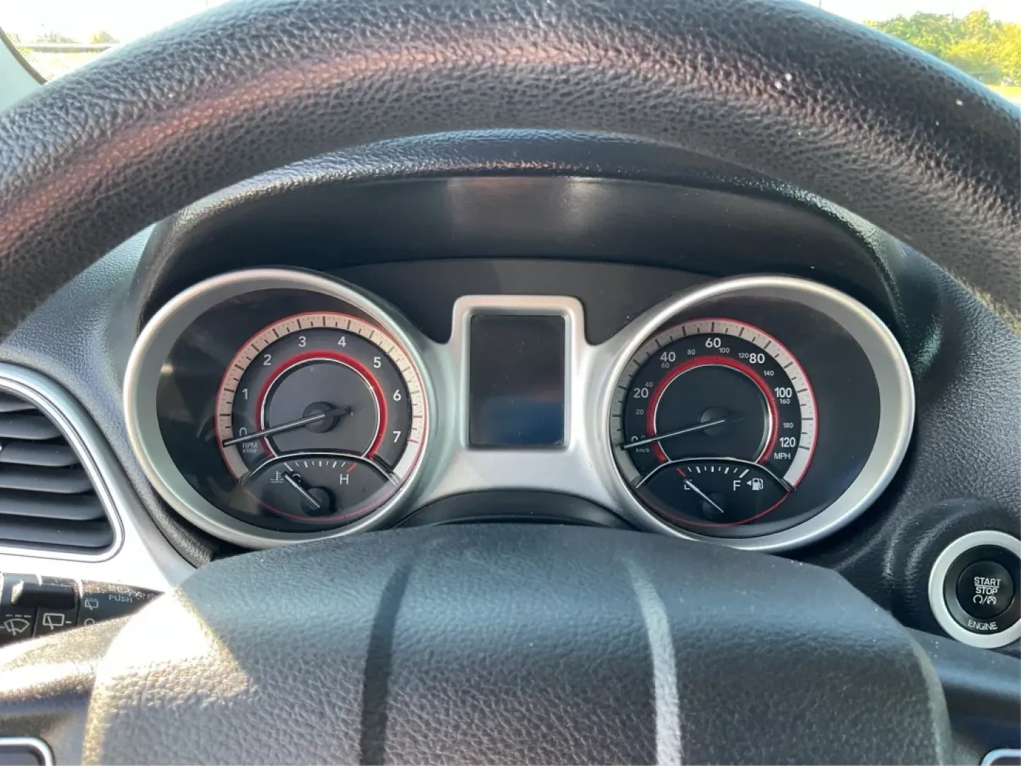 2016 Dodge Journey SE (3C4PDCAB8GT) with an Tigershark MultiAir 2.4L I-4 DOHC engine, located at 401 Woodman Dr, Riverside, OH, 45431, (937) 908-9800, 39.760899, -84.123421 - **Experience Life in Motion with the 2016 Dodge Journey SE SUV at Advantage Car and Credit - Moraine!**<br /> <br /> Are you ready to elevate your lifestyle? The 2016 Dodge Journey SE is the perfect blend of style, comfort, and versatility, making it the ideal SUV for growing families, weekend adven - Photo#14