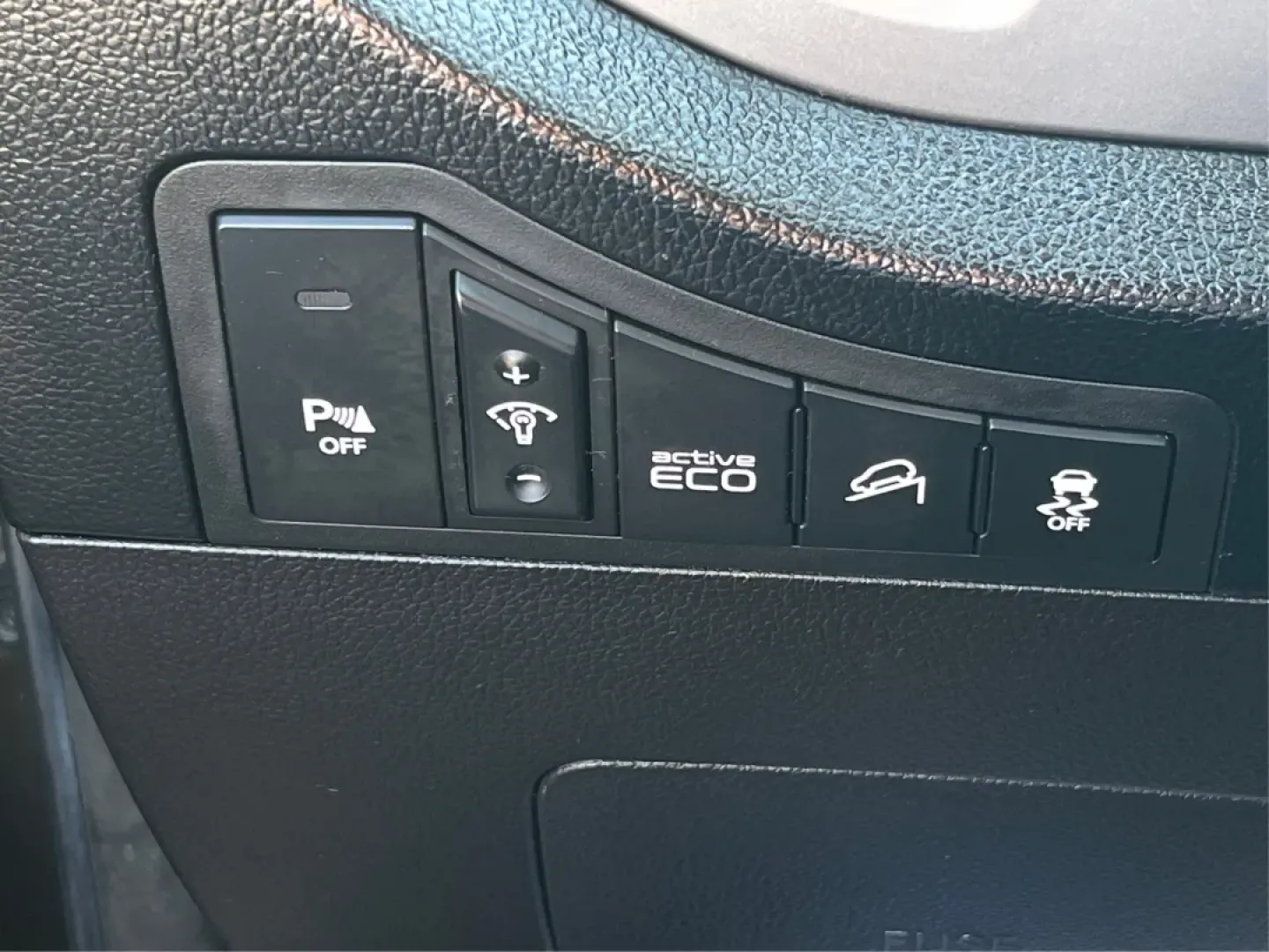 2014 Kia Sportage LX (KNDPBCAC8E7) with an Other engine, located at 1230 East Main St, Xenia, OH, 45385, (937) 908-9800, 39.688026, -83.910172 - **Adventure Awaits: 2014 Kia Sportage LX Ideal for Your Next Journey!**<br /> <br /> If you're searching for a versatile vehicle that seamlessly blends style, comfort, and functionality, the 2014 Kia Sportage LX is your answer! Perfect for weekend adventures or daily commutes, this crossover is des - Photo#17