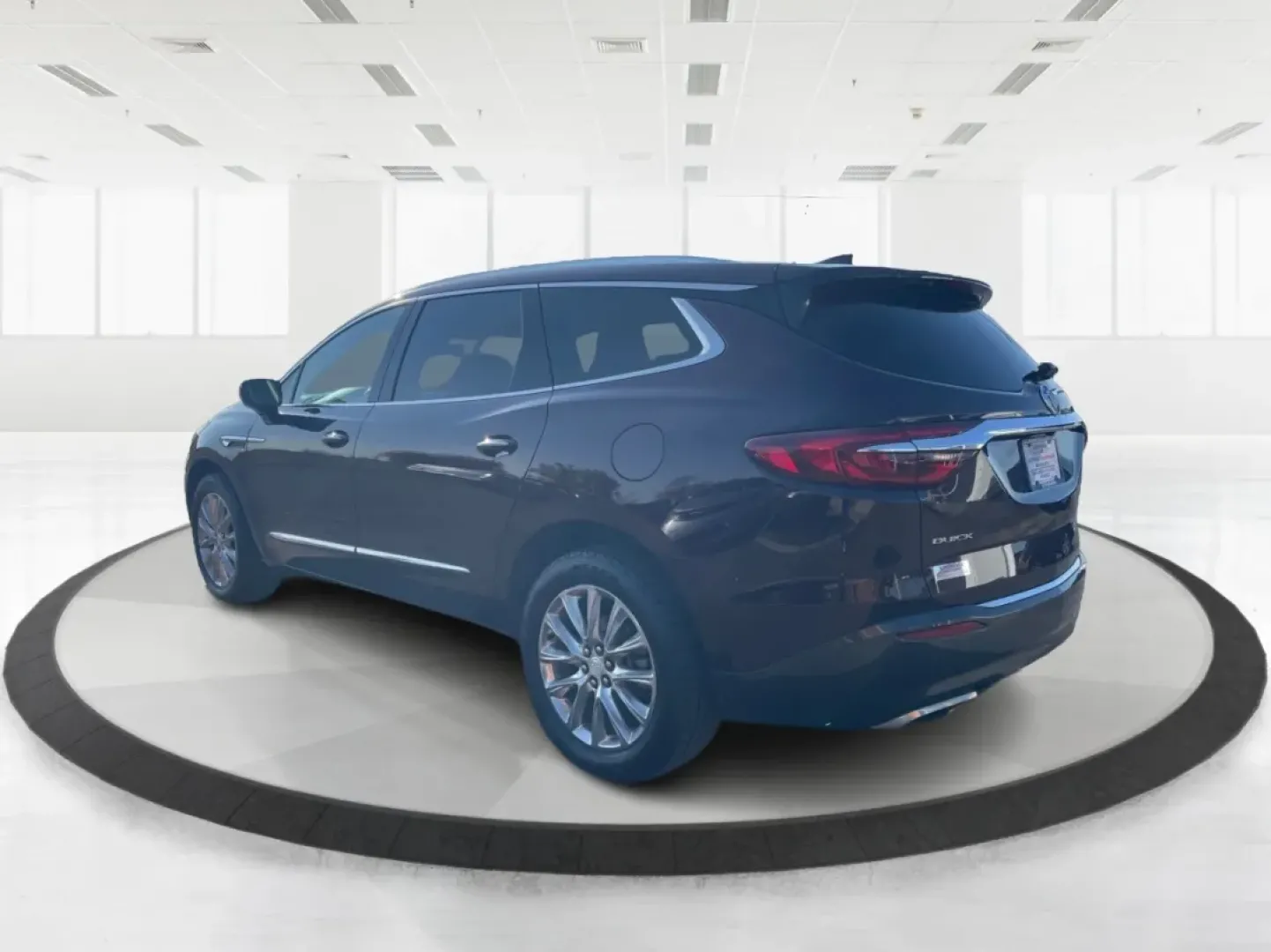 2018 Buick Enclave Premium (5GAEVBKW7JJ) with an 3.6L V-6 gasoline direct injection engine, located at 4508 South Dixie Dr, Moraine, OH, 45439, (937) 908-9800, 39.689976, -84.218452 - **Adventure Awaits with the 2018 Buick Enclave - Perfect for Family Road Trips!**<br /> <br /> If you're looking for the ideal family vehicle that can handle both your daily commutes and weekend adventures, look no further than this stunning 2018 Buick Enclave, now available at Advantage Car and Cre - Photo#4