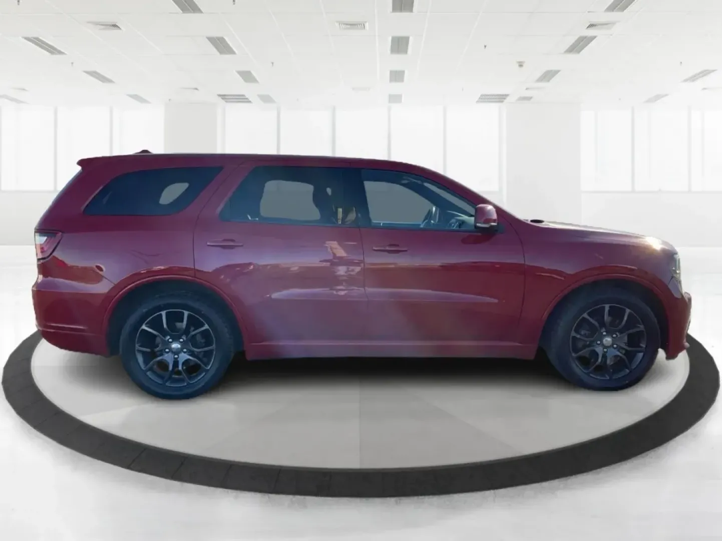 2015 Dodge Durango R/T (1C4SDJCT8FC) with an HEMI 5.7L V-8 variable valve control engine, located at 880 E. National Road, Vandalia, OH, 45377, (937) 908-9800, 39.891918, -84.183594 - **Unleash Your Adventurous Spirit with the 2015 Dodge Durango R/T at Advantage Car and Credit - Troy!**<br /> <br /> Are you ready to elevate your family outings or weekend adventures? The 2015 Dodge Durango R/T is the perfect vehicle for those who demand style, performance, and versatility. Whether - Photo#1