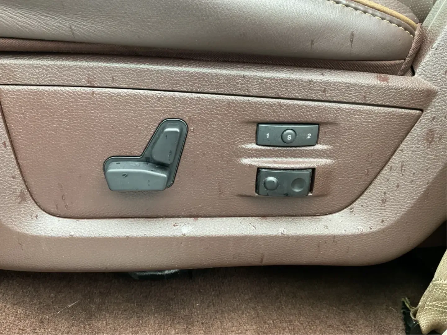 2016 Ram 1500 Longhorn (1C6RR7PT9GS) with an Other engine, located at 8750 N County Rd 25A, Piqua, OH, 45356, (937) 908-9800, 40.164391, -84.232513 - **Discover Your Next Adventure with This 2016 Ram 1500 Longhorn at Advantage Car and Credit - Piqua, OH**<br /> <br /> Are you ready to elevate your driving experience and embrace the freedom of the open road? Whether you're hauling gear for a weekend getaway or navigating daily commutes, the 2016 R - Photo#17