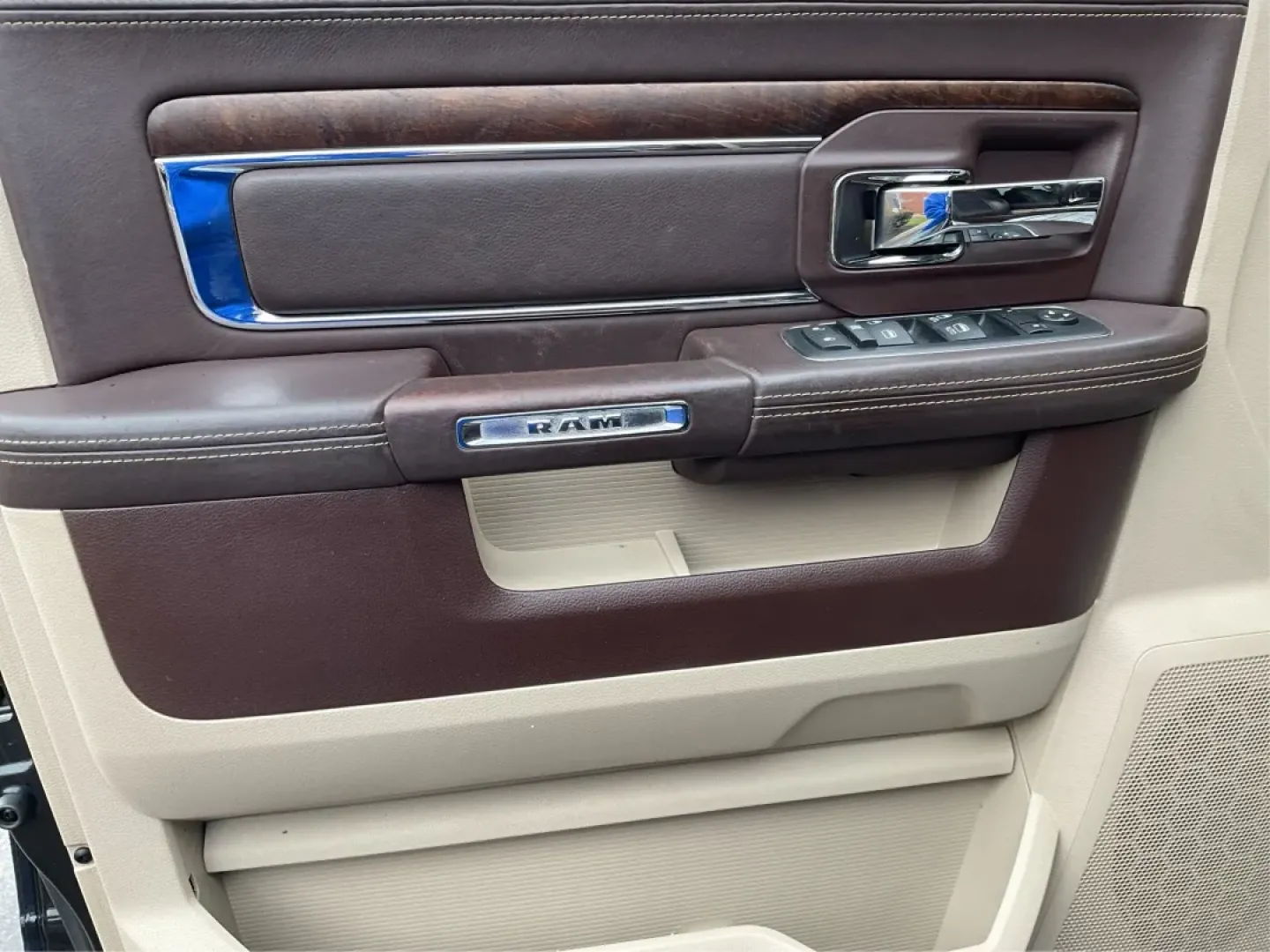 2016 Ram 1500 Longhorn (1C6RR7PT9GS) with an Other engine, located at 8750 N County Rd 25A, Piqua, OH, 45356, (937) 908-9800, 40.164391, -84.232513 - **Discover Your Next Adventure with This 2016 Ram 1500 Longhorn at Advantage Car and Credit - Piqua, OH**<br /> <br /> Are you ready to elevate your driving experience and embrace the freedom of the open road? Whether you're hauling gear for a weekend getaway or navigating daily commutes, the 2016 R - Photo#18