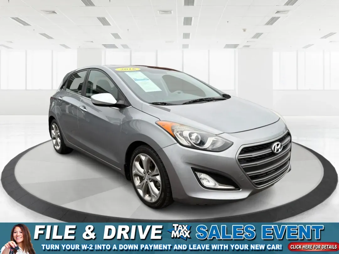 2016 Hyundai Elantra GT Base's photo