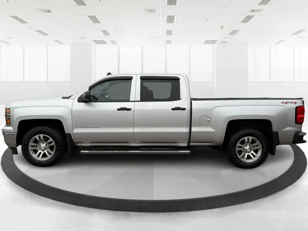 2014 Chevrolet Silverado 1500 1LT (3GCUKREC1EG) with an Other engine, located at 401 Woodman Dr, Riverside, OH, 45431, (937) 908-9800, 39.760899, -84.123421 - 2014 Chevrolet Silverado 1500 1LT - Photo#5