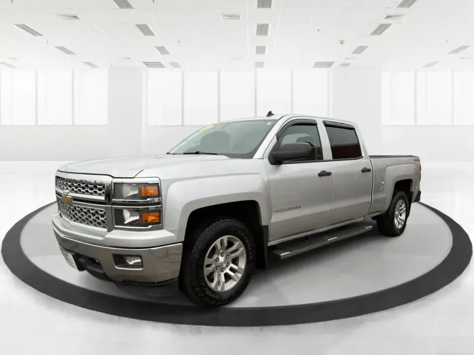 2014 Chevrolet Silverado 1500 1LT (3GCUKREC1EG) with an 5.3L V8 OHV 16V engine, 6-Speed Automatic transmission, located at 8750 N County Rd 25A, Piqua, OH, 45356, (937) 908-9800, 40.164391, -84.232513 - **Elevate Your Lifestyle with the 2014 Chevrolet Silverado 1500** <br /> <br /> Unleash the power of adventure with the 2014 Chevrolet Silverado 1500, the perfect companion for weekend road trips, family outings, or tackling tough jobs around Troy, OH. This rugged yet refined truck blends capabilit - Photo#8