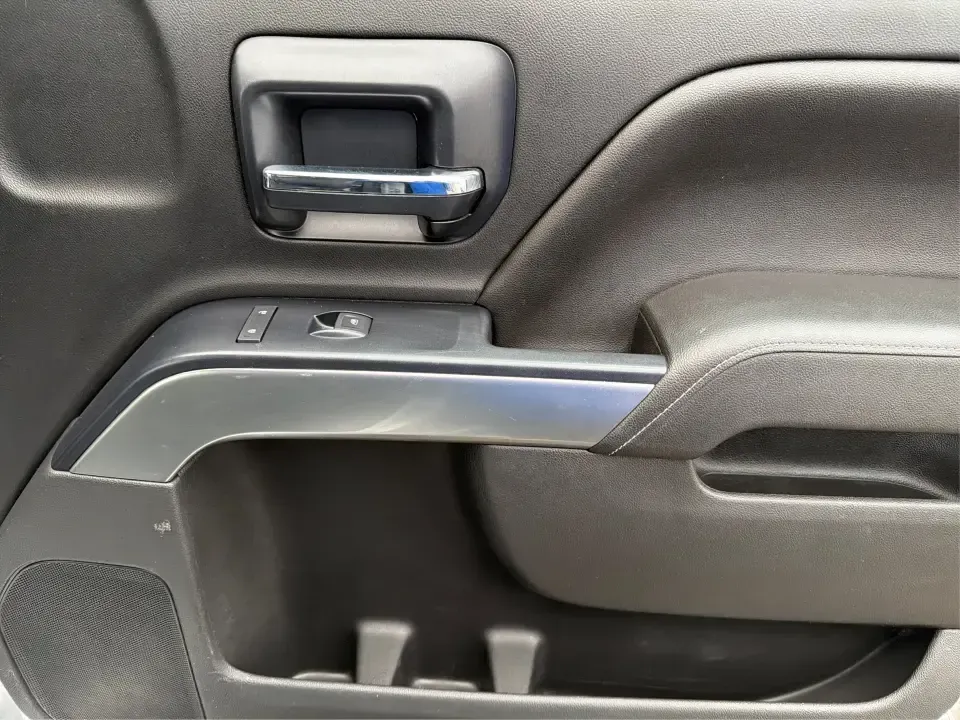 2014 Chevrolet Silverado 1500 1LT (3GCUKREC1EG) with an 5.3L V8 OHV 16V engine, 6-Speed Automatic transmission, located at 8750 N County Rd 25A, Piqua, OH, 45356, (937) 908-9800, 40.164391, -84.232513 - **Elevate Your Lifestyle with the 2014 Chevrolet Silverado 1500** <br /> <br /> Unleash the power of adventure with the 2014 Chevrolet Silverado 1500, the perfect companion for weekend road trips, family outings, or tackling tough jobs around Troy, OH. This rugged yet refined truck blends capabilit - Photo#19