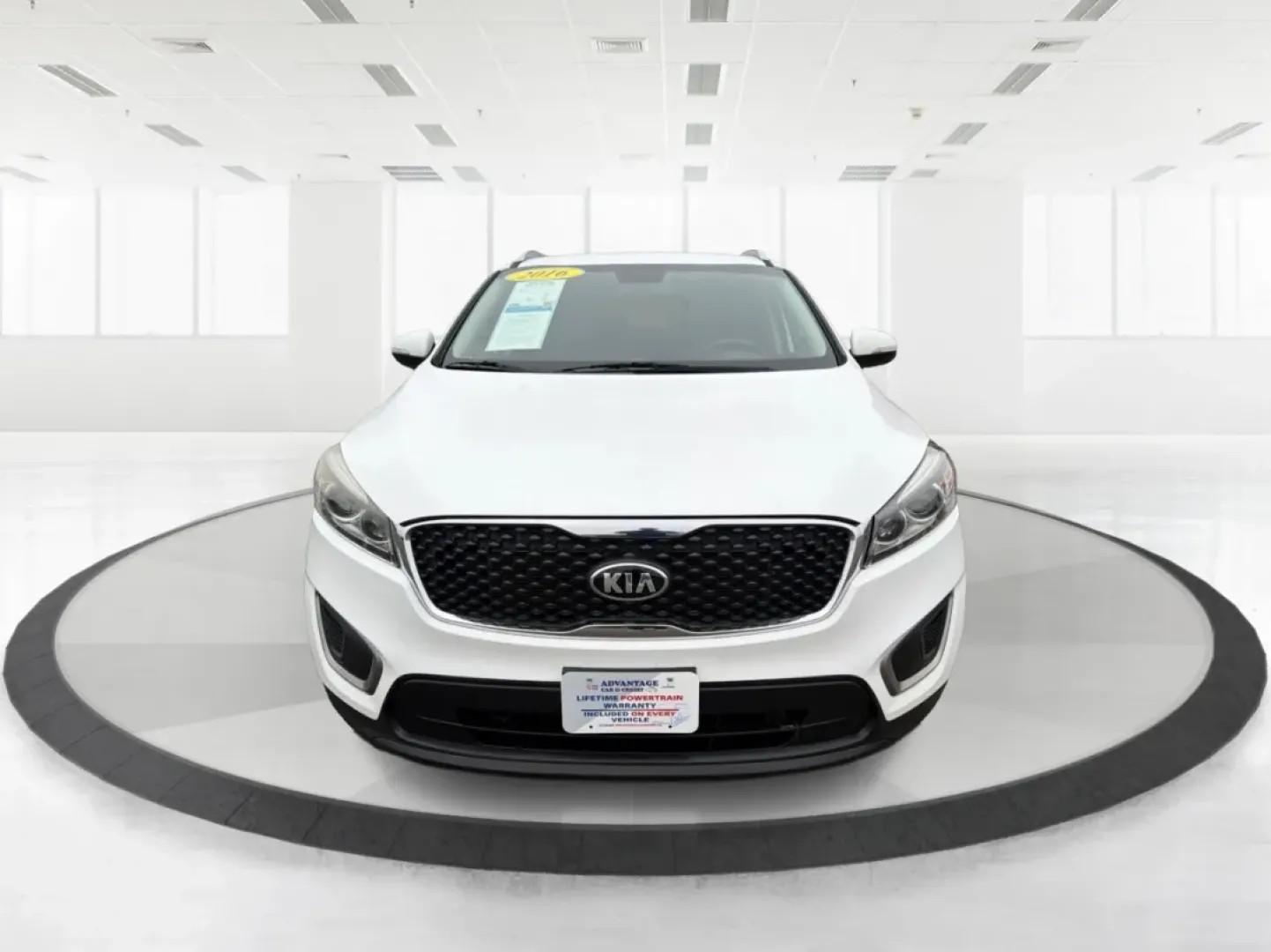 2016 Kia Sorento 2.4L LX (5XYPGDA36GG) with an 2.4L I-4 gasoline direct injection engine, located at 1951 S Dayton Lakeview Rd., New Carlisle, OH, 45344, (937) 908-9800, 39.890999, -84.050255 - **Experience Adventure with the 2016 Kia Sorento Your Perfect Family SUV!**<br /> <br /> Are you ready to elevate your family's adventures with a vehicle that's as versatile as your lifestyle? Look no further than the 2016 Kia Sorento, available now at Advantage Car and Credit in New Carlisle, OH. - Photo#7