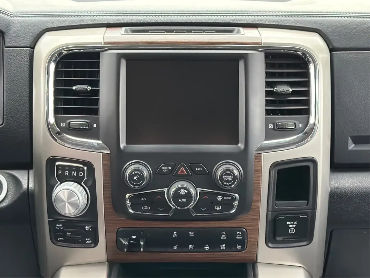 2014 Ram 1500 Laramie (1C6RR7NT8ES) with an Other engine, located at 1951 S Dayton Lakeview Rd., New Carlisle, OH, 45344, (937) 908-9800, 39.890999, -84.050255 - Are you ready to elevate your driving experience and tackle any adventure that comes your way? The 2014 Ram 1500 Laramie is not just a truck; it's an embodiment of capability, comfort, and style, making it perfect for those who lead an active lifestyle in New Carlisle, OH. Whether you're gearing up - Photo#12