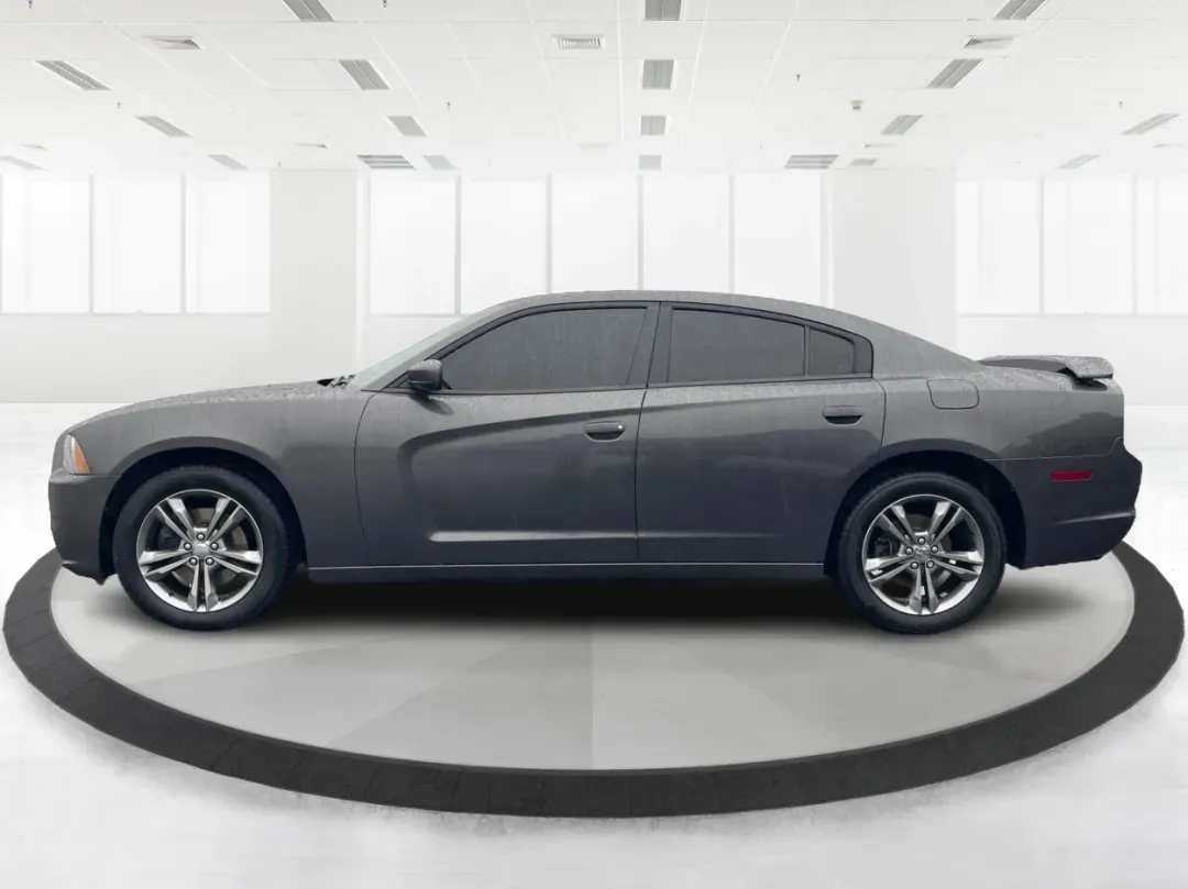 2014 Dodge Charger SXT (2C3CDXJG6EH) with an 3.6L V-6 DOHC engine, located at 1099 N County Rd 25A, Troy, OH, 45373, (937) 908-9800, 40.057079, -84.212883 - **Unleash Your Inner Adventurer with this 2014 Dodge Charger SXT!**<br /> <br /> Are you ready to transform your daily commute into an exhilarating experience? Look no further than this 2014 Dodge Charger SXT, available now at Advantage Car and Credit Piqua! Perfect for those who crave a blend of s - Photo#5