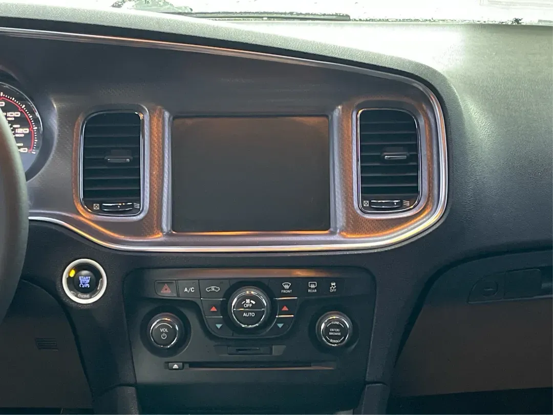 2014 Dodge Charger SXT (2C3CDXJG6EH) with an 3.6L V-6 DOHC engine, located at 4508 South Dixie Dr, Moraine, OH, 45439, (937) 908-9800, 39.689976, -84.218452 - **Unleash Your Inner Adventurer with this 2014 Dodge Charger SXT!**<br /> <br /> Are you ready to transform your daily commute into an exhilarating experience? Look no further than this 2014 Dodge Charger SXT, available now at Advantage Car and Credit Piqua! Perfect for those who crave a blend of s - Photo#13