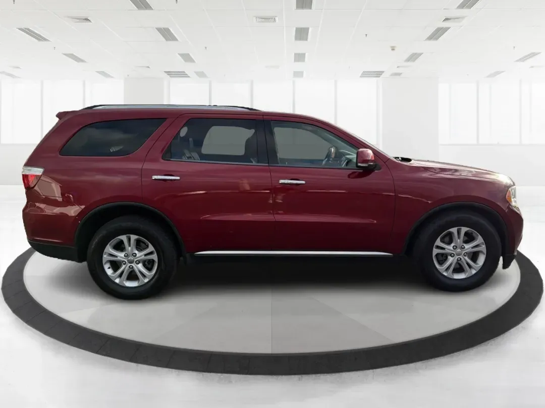 2013 Dodge Durango Crew (1C4RDJDG4DC) with an Other engine, located at 401 Woodman Dr, Riverside, OH, 45431, (937) 908-9800, 39.760899, -84.123421 - Are you ready to elevate your family adventures or tackle your daily commute with unparalleled ease? Look no further than this stunning 2013 Dodge Durango Crew, now available at Advantage Car and Credit in New Carlisle, OH. Perfect for growing families and those who love weekend getaways, this SUV n - Photo#1
