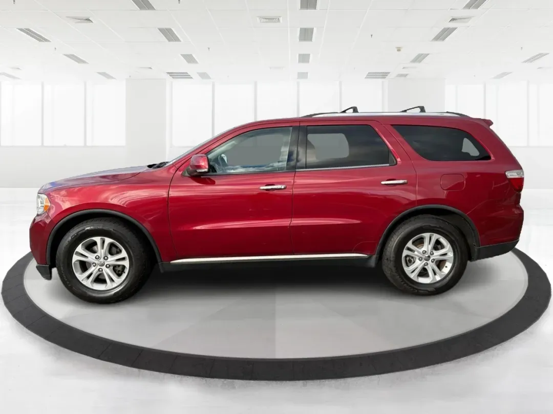2013 Dodge Durango Crew (1C4RDJDG4DC) with an Other engine, located at 401 Woodman Dr, Riverside, OH, 45431, (937) 908-9800, 39.760899, -84.123421 - Are you ready to elevate your family adventures or tackle your daily commute with unparalleled ease? Look no further than this stunning 2013 Dodge Durango Crew, now available at Advantage Car and Credit in New Carlisle, OH. Perfect for growing families and those who love weekend getaways, this SUV n - Photo#5