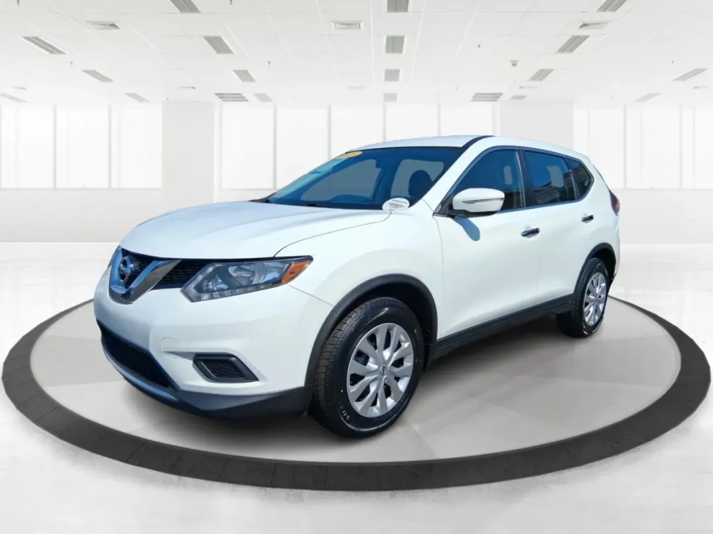 2015 Nissan Rogue S (KNMAT2MV8FP) with an 2.5L I-4 DOHC engine, located at 880 E. National Road, Vandalia, OH, 45377, (937) 908-9800, 39.891918, -84.183594 - **Discover the Ultimate Family SUV: 2015 Nissan Rogue at Advantage Car and Credit in Vandalia, OH!**<br /> <br /> Are you looking for a vehicle that perfectly balances functionality and style for your growing family? The 2015 Nissan Rogue is the ideal choice! With its spacious interior, advanced saf - Photo#8