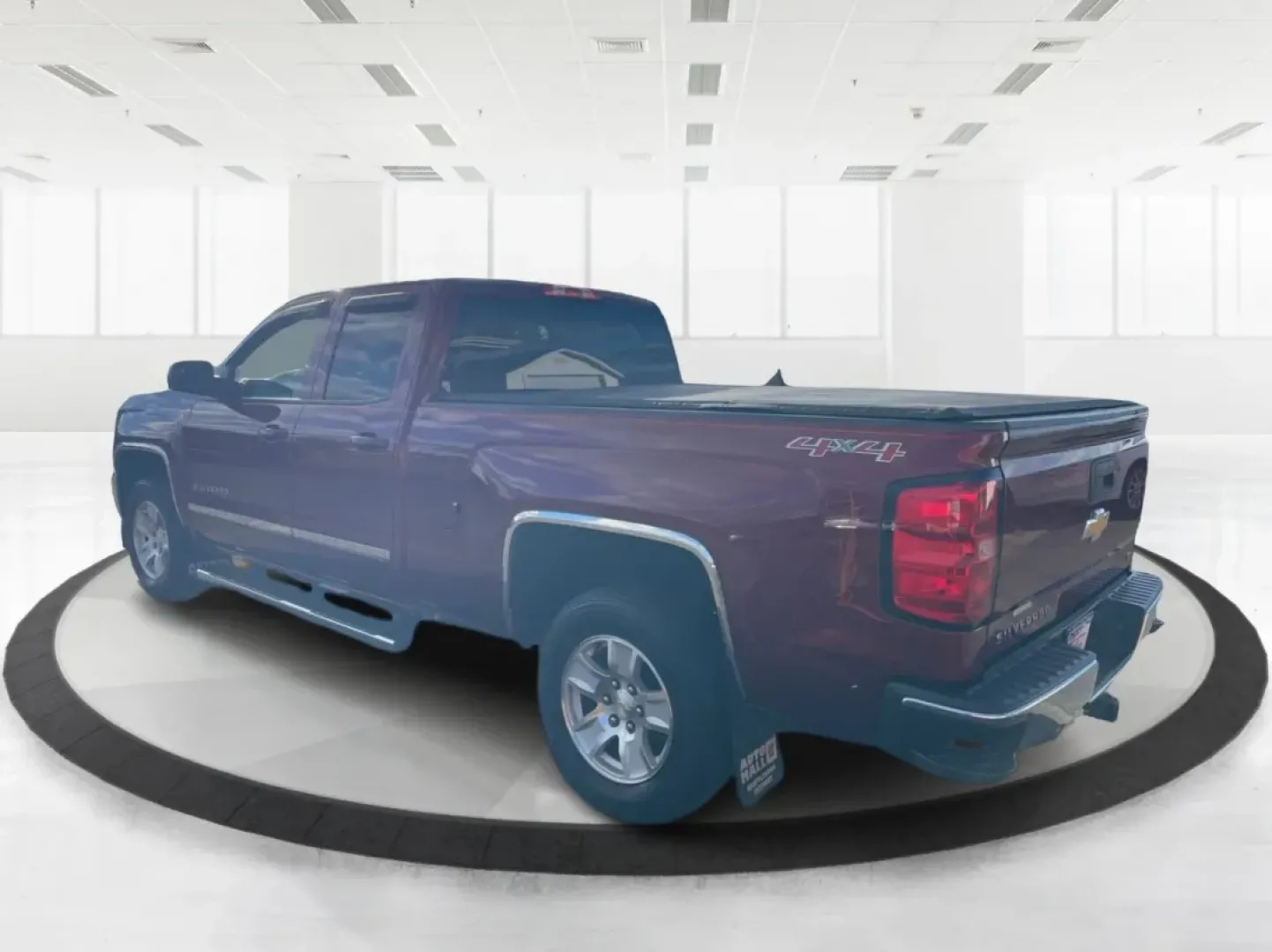 2016 Chevrolet Silverado 1500 1LT (1GCVKREC4GZ) with an EcoTec3 4.3L V-6 gasoline direct injection engine, located at 1951 S Dayton Lakeview Rd., New Carlisle, OH, 45344, (937) 908-9800, 39.890999, -84.050255 - Are you ready to elevate your adventures and tackle any terrain? The 2016 Chevrolet Silverado 1500 is the perfect companion for those who crave both utility and comfort. Whether you're a growing family needing to haul kids and gear, or an outdoor enthusiast looking to conquer weekend getaways, this - Photo#4