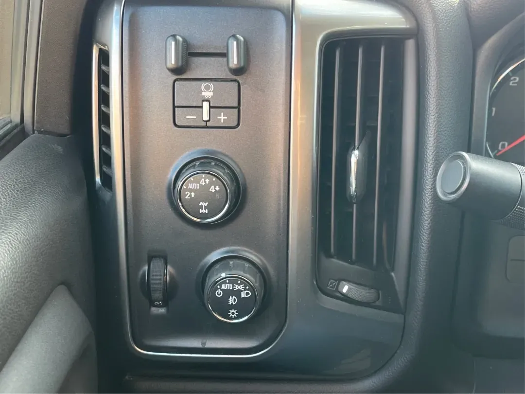 2016 Chevrolet Silverado 1500 1LT (1GCVKREC4GZ) with an EcoTec3 4.3L V-6 gasoline direct injection engine, located at 1951 S Dayton Lakeview Rd., New Carlisle, OH, 45344, (937) 908-9800, 39.890999, -84.050255 - Are you ready to elevate your adventures and tackle any terrain? The 2016 Chevrolet Silverado 1500 is the perfect companion for those who crave both utility and comfort. Whether you're a growing family needing to haul kids and gear, or an outdoor enthusiast looking to conquer weekend getaways, this - Photo#16