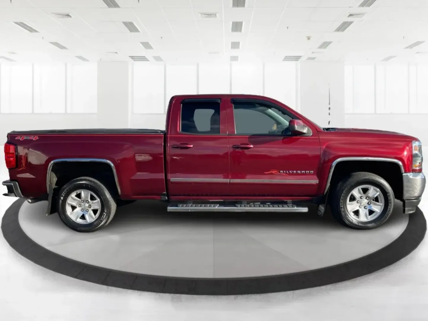 2016 Chevrolet Silverado 1500 1LT (1GCVKREC4GZ) with an EcoTec3 4.3L V-6 gasoline direct injection engine, 6A transmission, located at 1099 N County Rd 25A, Troy, OH, 45373, (937) 908-9800, 40.057079, -84.212883 - Are you ready to elevate your adventures and tackle any terrain? The 2016 Chevrolet Silverado 1500 is the perfect companion for those who crave both utility and comfort. Whether you're a growing family needing to haul kids and gear, or an outdoor enthusiast looking to conquer weekend getaways, this - Photo#1