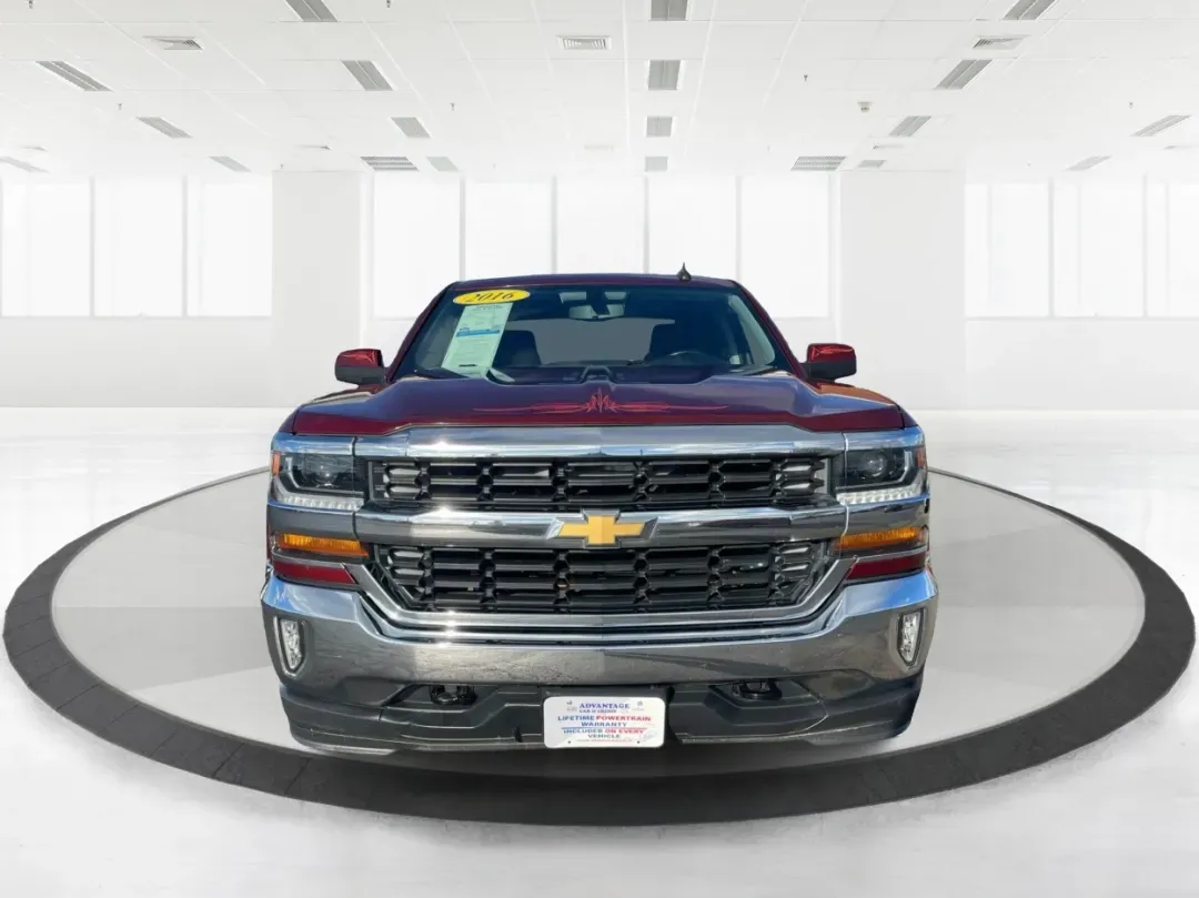 2016 Chevrolet Silverado 1500 1LT (1GCVKREC4GZ) with an EcoTec3 4.3L V-6 gasoline direct injection engine, 6A transmission, located at 1099 N County Rd 25A, Troy, OH, 45373, (937) 908-9800, 40.057079, -84.212883 - Are you ready to elevate your adventures and tackle any terrain? The 2016 Chevrolet Silverado 1500 is the perfect companion for those who crave both utility and comfort. Whether you're a growing family needing to haul kids and gear, or an outdoor enthusiast looking to conquer weekend getaways, this - Photo#7