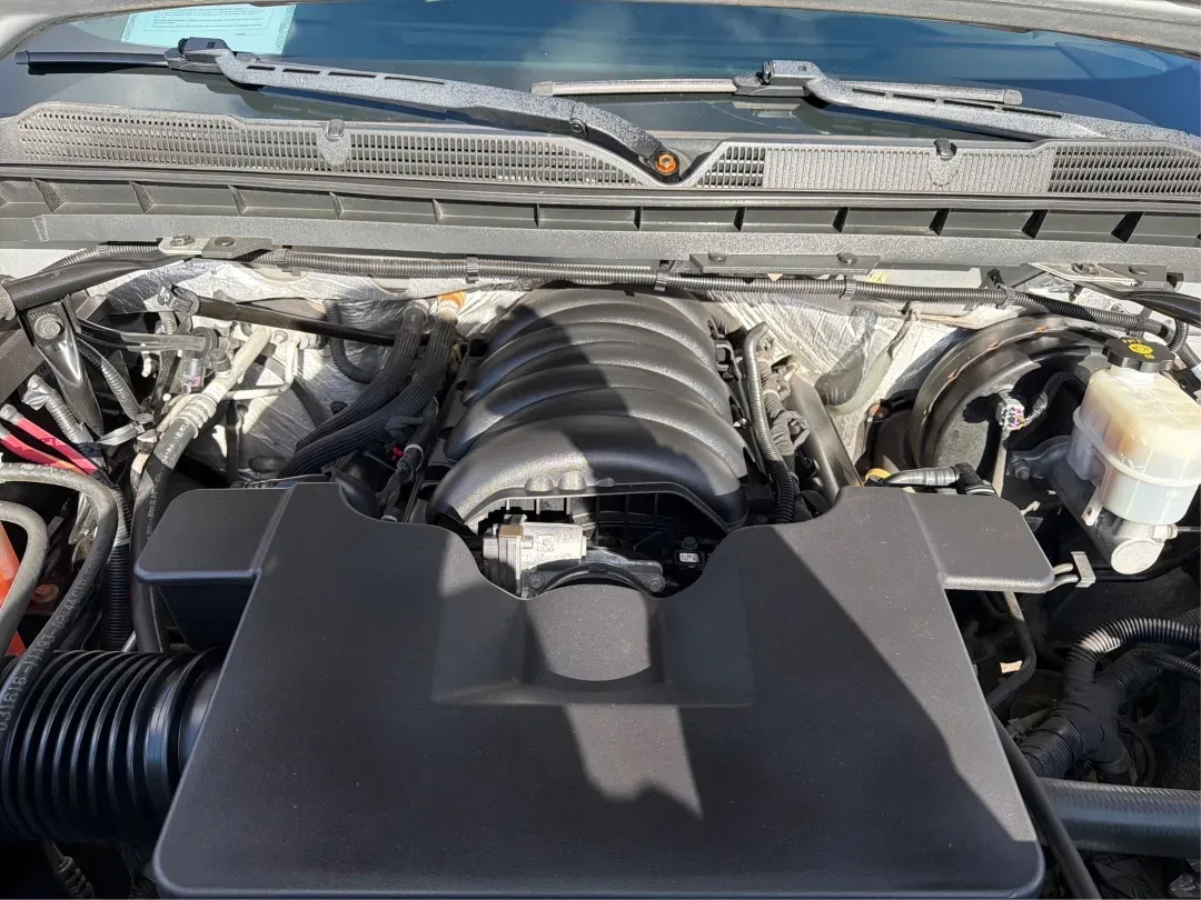 2016 Chevrolet Silverado 1500 1LT (1GCUKREC8GF) with an EcoTec3 5.3L V-8 gasoline direct injection engine, located at 1099 N County Rd 25A, Troy, OH, 45373, (937) 908-9800, 40.057079, -84.212883 - **Discover the Ultimate Adventure with the 2016 Chevrolet Silverado 1500 at Advantage Car and Credit - Vandalia!**<br /> <br /> Are you ready to elevate your driving experience and tackle the open road with confidence? Look no further than our stunning 2016 Chevrolet Silverado 1500, available now at - Photo#11