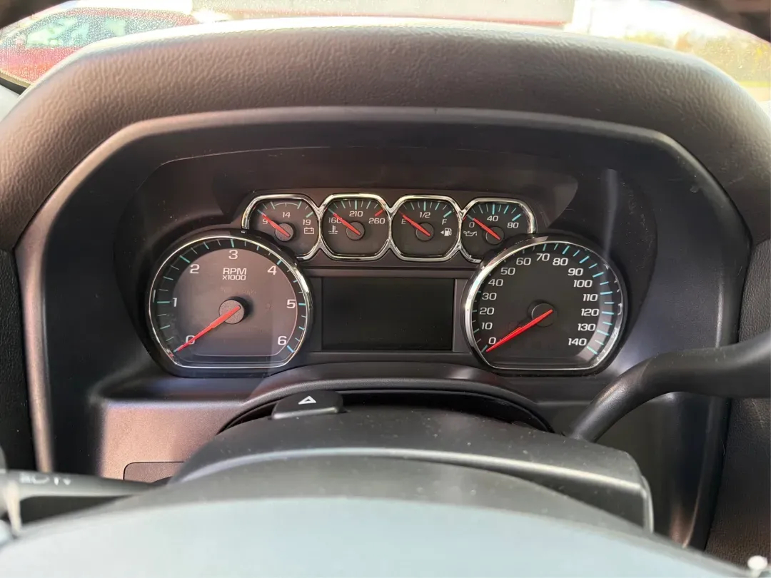 2016 Chevrolet Silverado 1500 1LT (1GCUKREC8GF) with an EcoTec3 5.3L V-8 gasoline direct injection engine, located at 1099 N County Rd 25A, Troy, OH, 45373, (937) 908-9800, 40.057079, -84.212883 - **Discover the Ultimate Adventure with the 2016 Chevrolet Silverado 1500 at Advantage Car and Credit - Vandalia!**<br /> <br /> Are you ready to elevate your driving experience and tackle the open road with confidence? Look no further than our stunning 2016 Chevrolet Silverado 1500, available now at - Photo#14